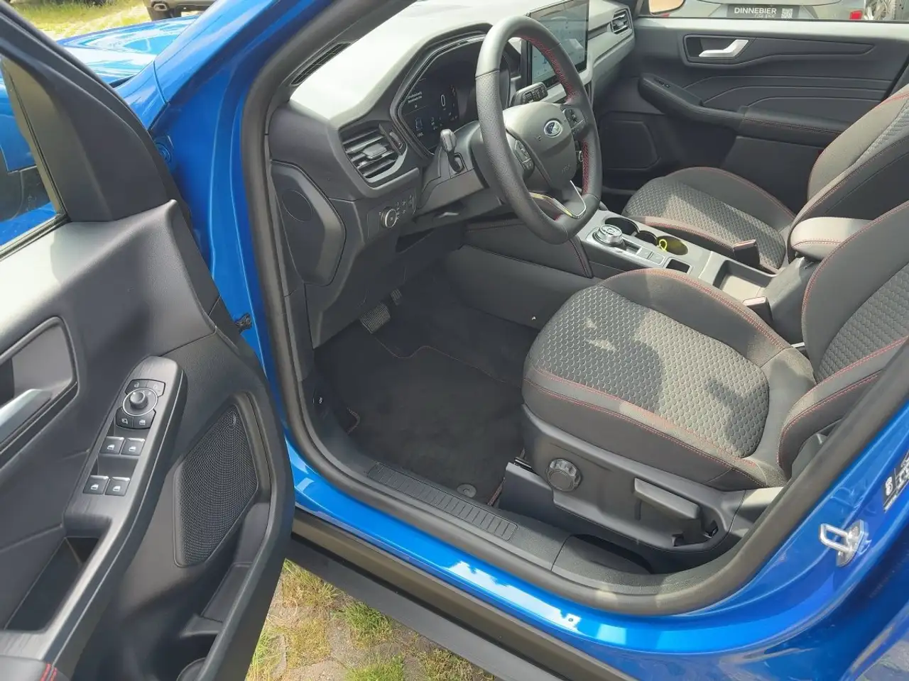 Ford Kuga ST-Line ACC CAM LED NAVI TWA 4xSHZ AHK PDC 10