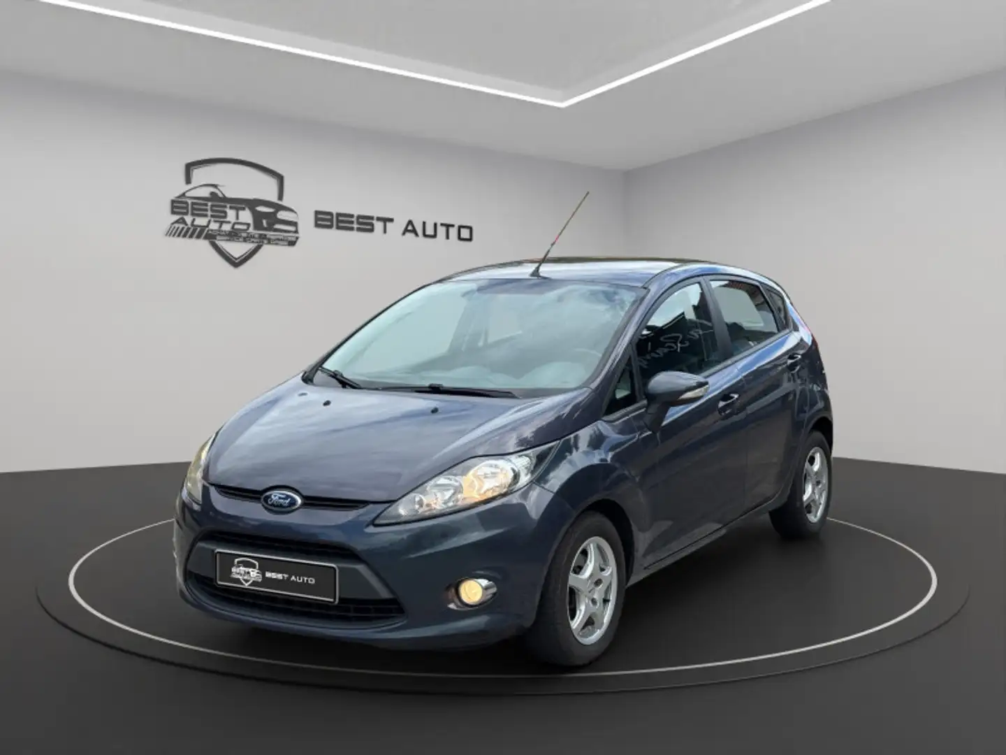 Ford Fiesta 1.6 TDCI 95CH FAP TITANIUM 5P Gris - 1