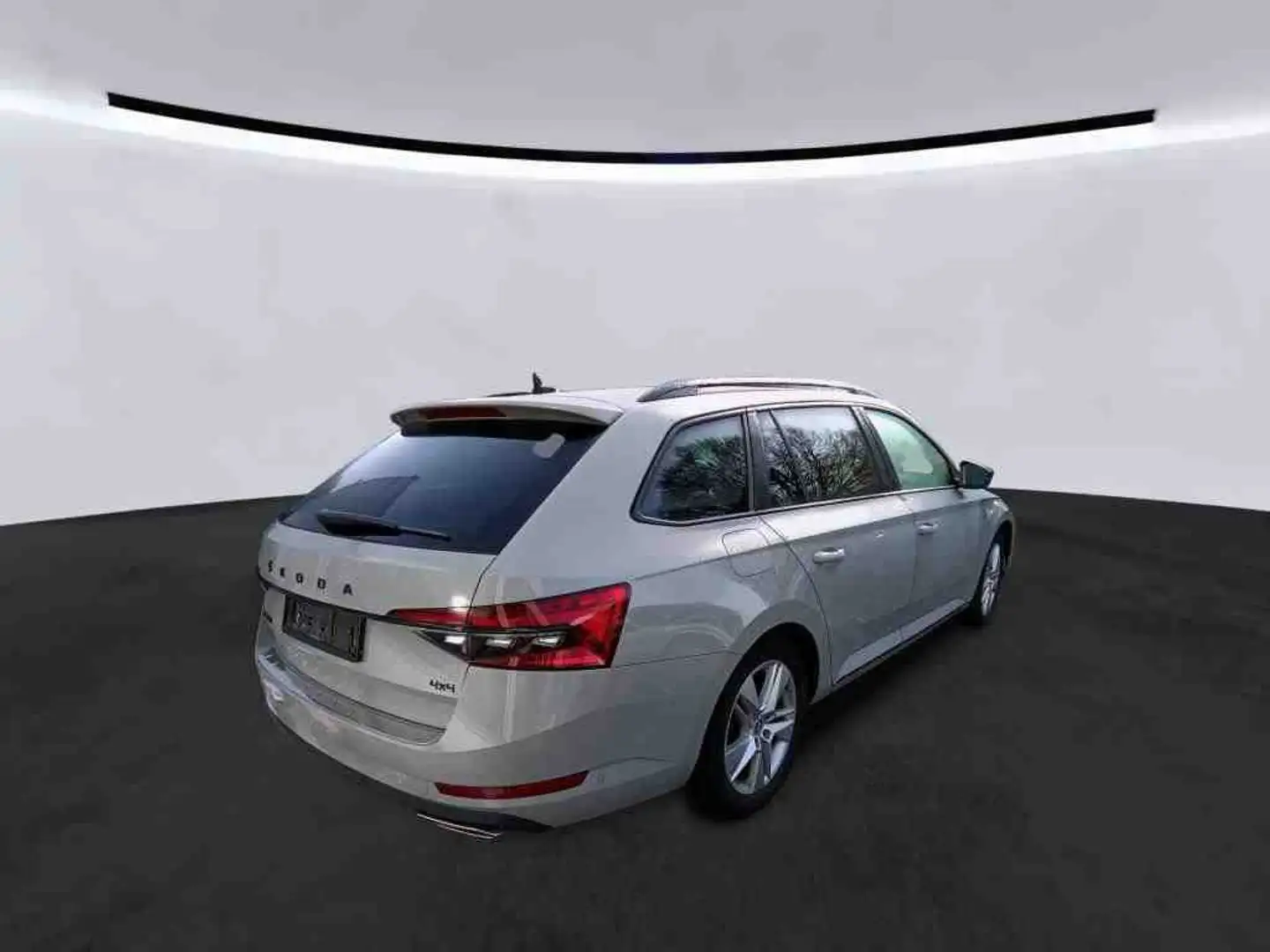 Skoda Superb Combi Sportline 4x4 °StdHz°AHK°360° Grau - 2