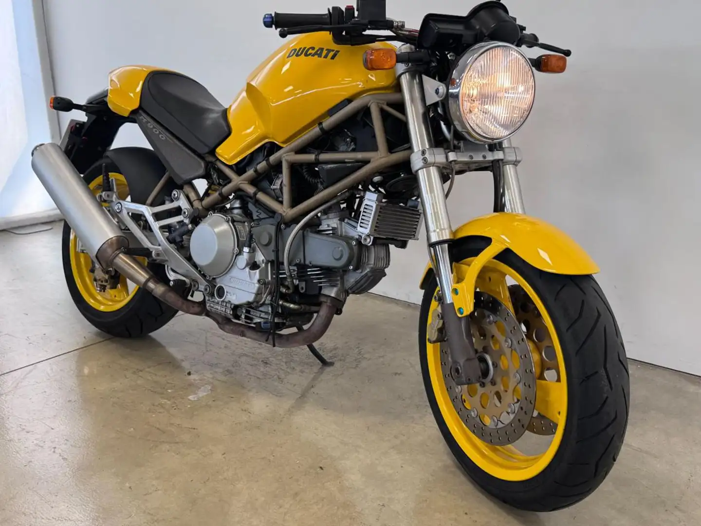 Ducati Monster 900 GIALLO Giallo - 2