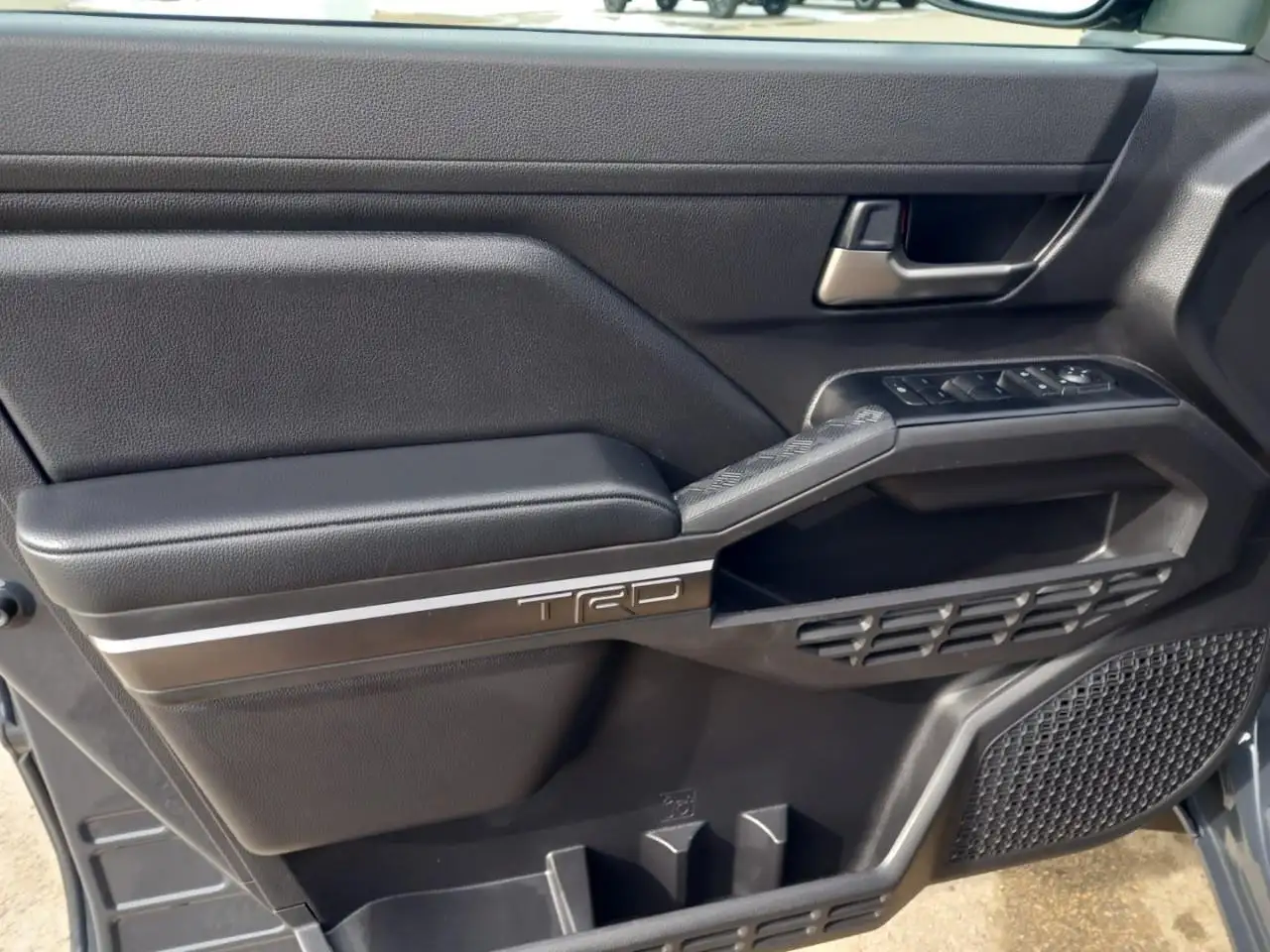 Toyota Tacoma снимка Toyota Tacoma