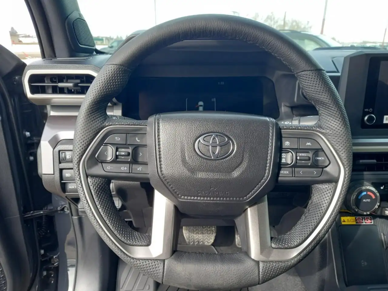 Toyota Tacoma снимка Toyota Tacoma