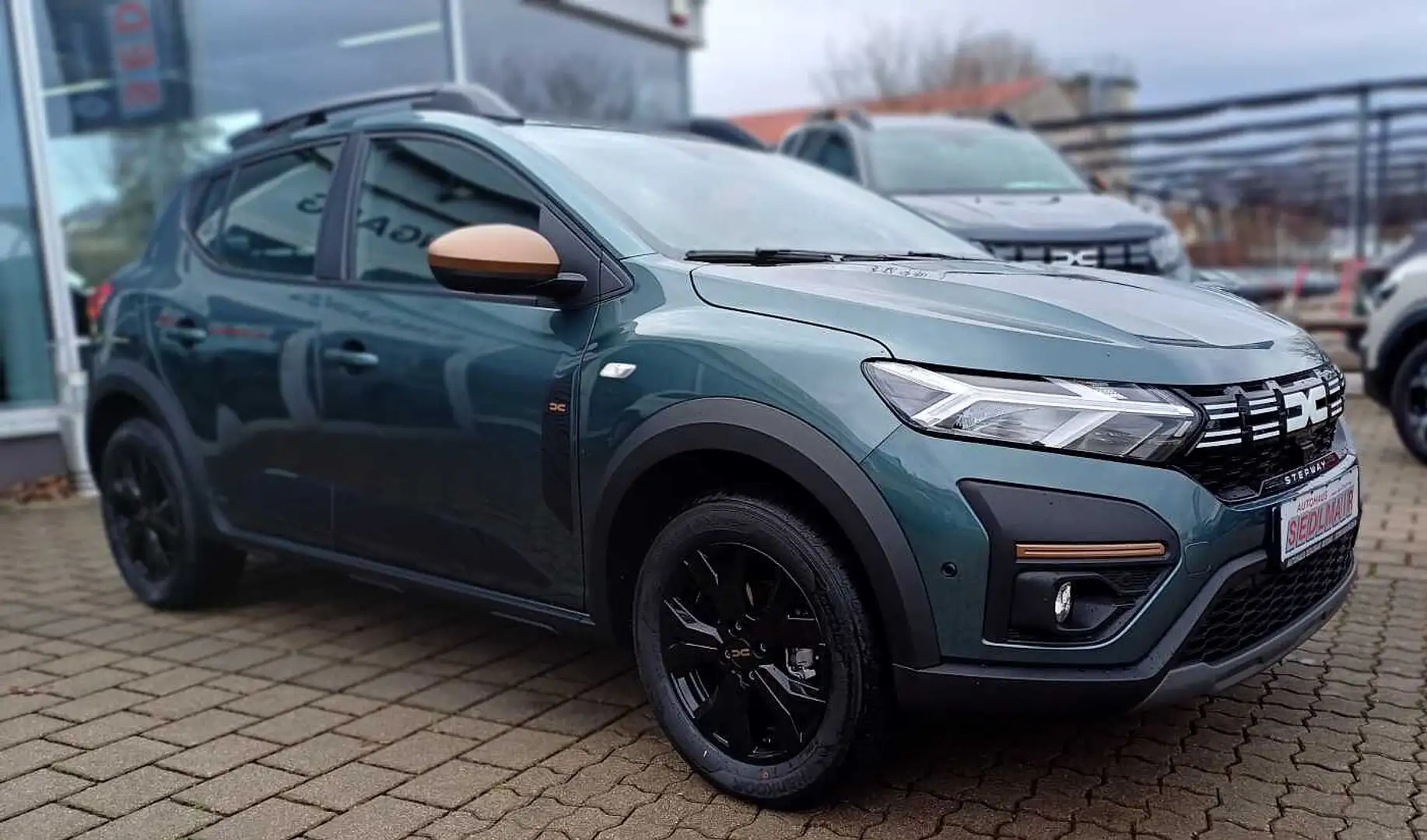 Dacia Sandero Stepway Extreme+ TCe 110 NAVI/KAMERA/SHZ/TWW Verde - 2