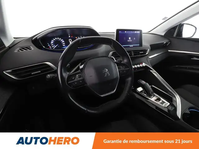 Peugeot 3008 view 11