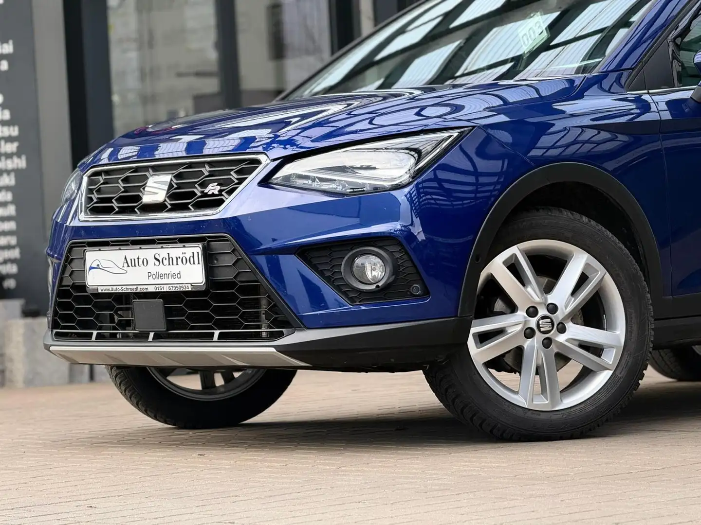 SEAT Arona FR 1.0 TSI, LED, Nav, Park-Ass, Sitzheiz, FullLink Blauw - 2