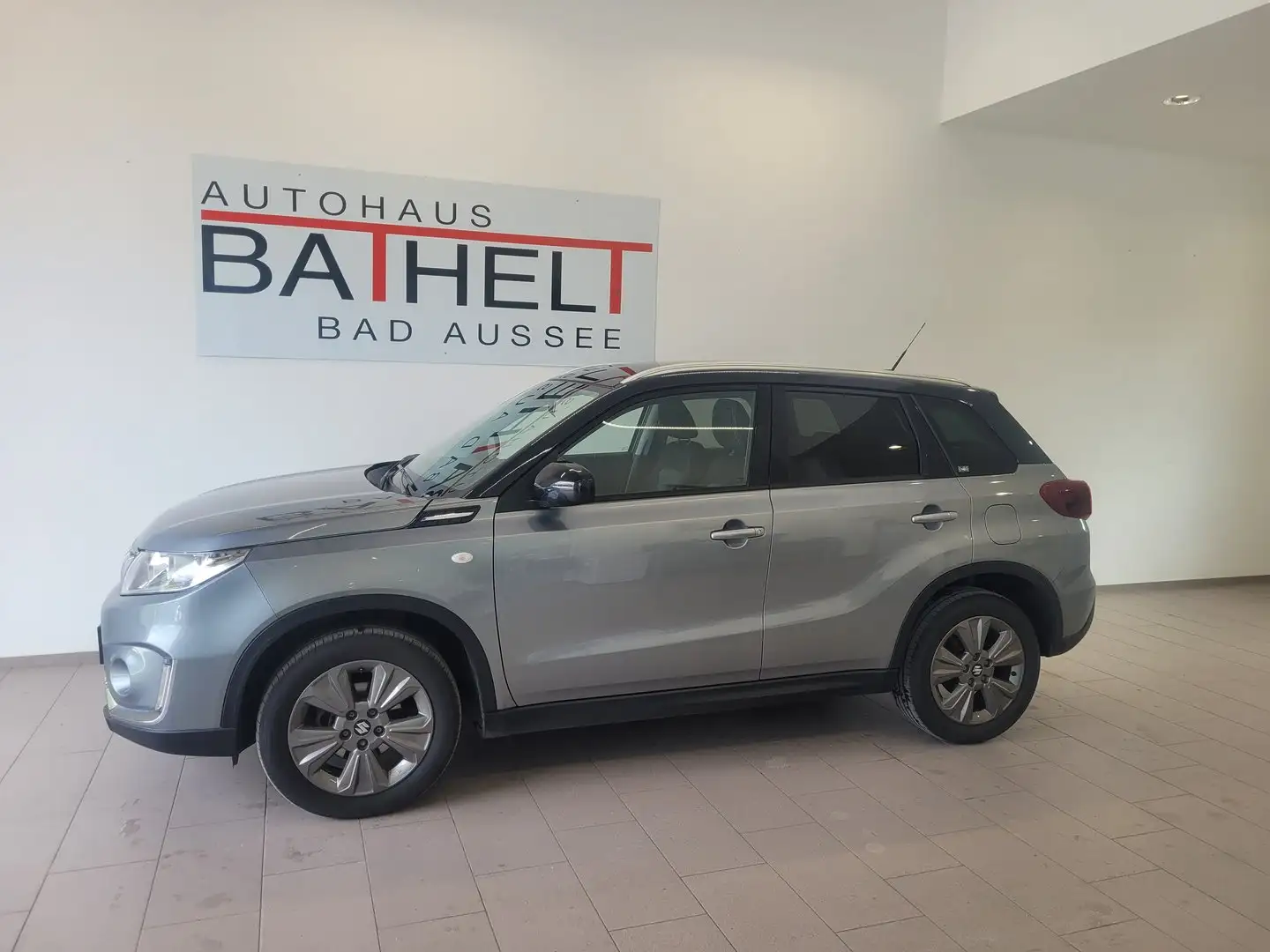 Suzuki Vitara 1,4 DITC ALLGRIP shine Grau - 2