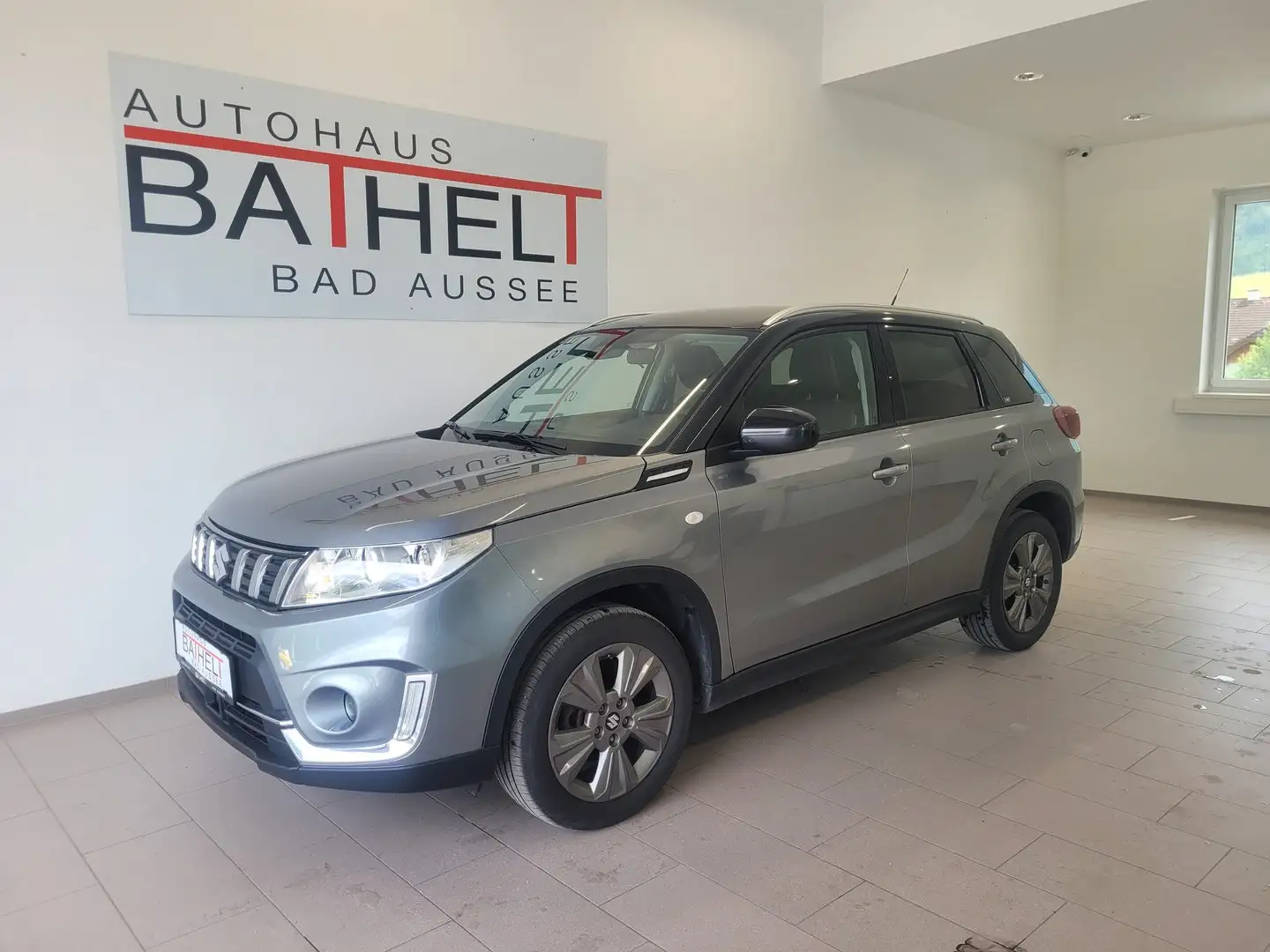 Suzuki Vitara 1,4 DITC ALLGRIP shine Grau - 1
