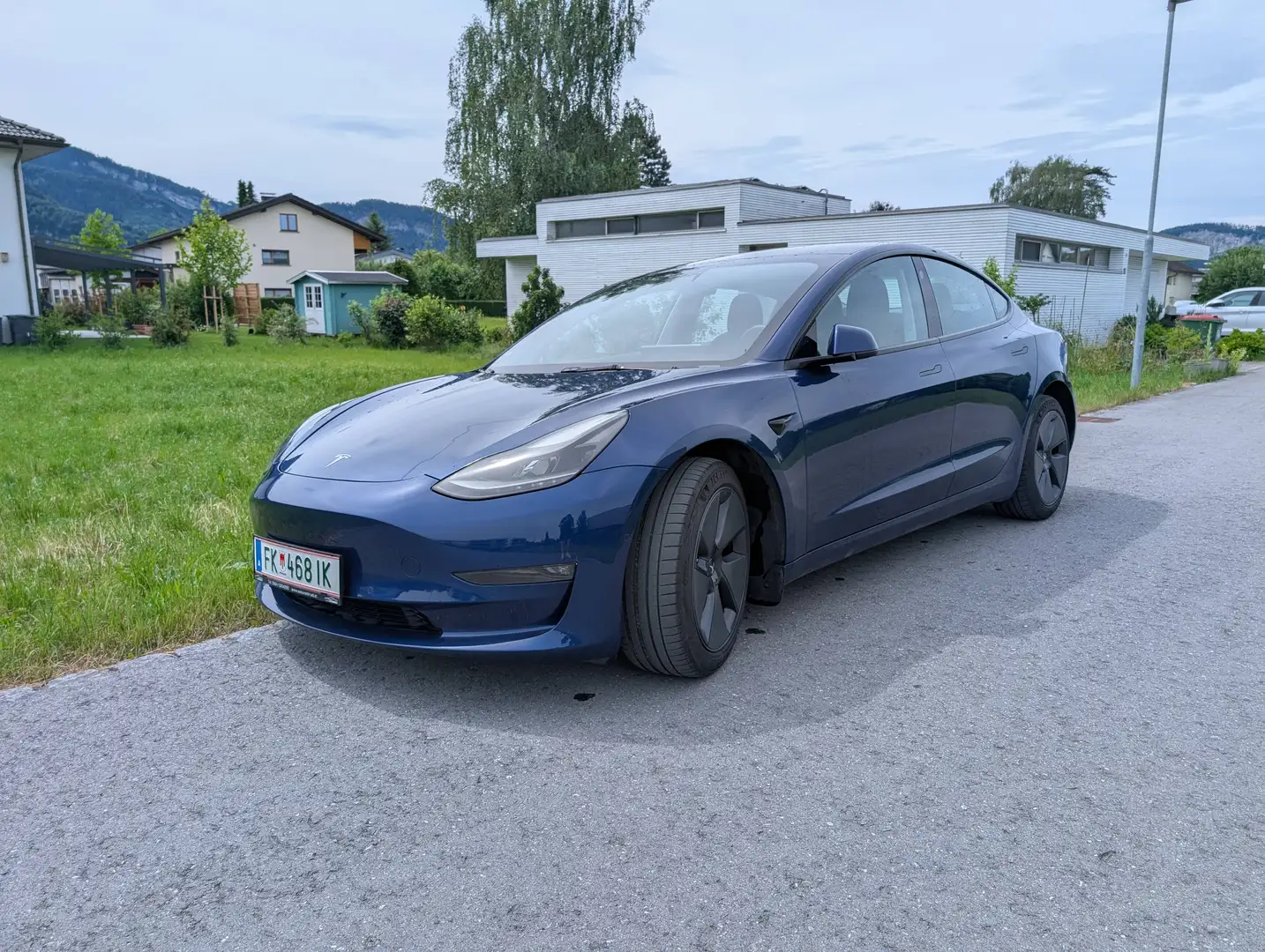 Tesla Model 3 Long Range AWD 75kWh mit Anhängekupplung und S3XY Buttons Blau - 2