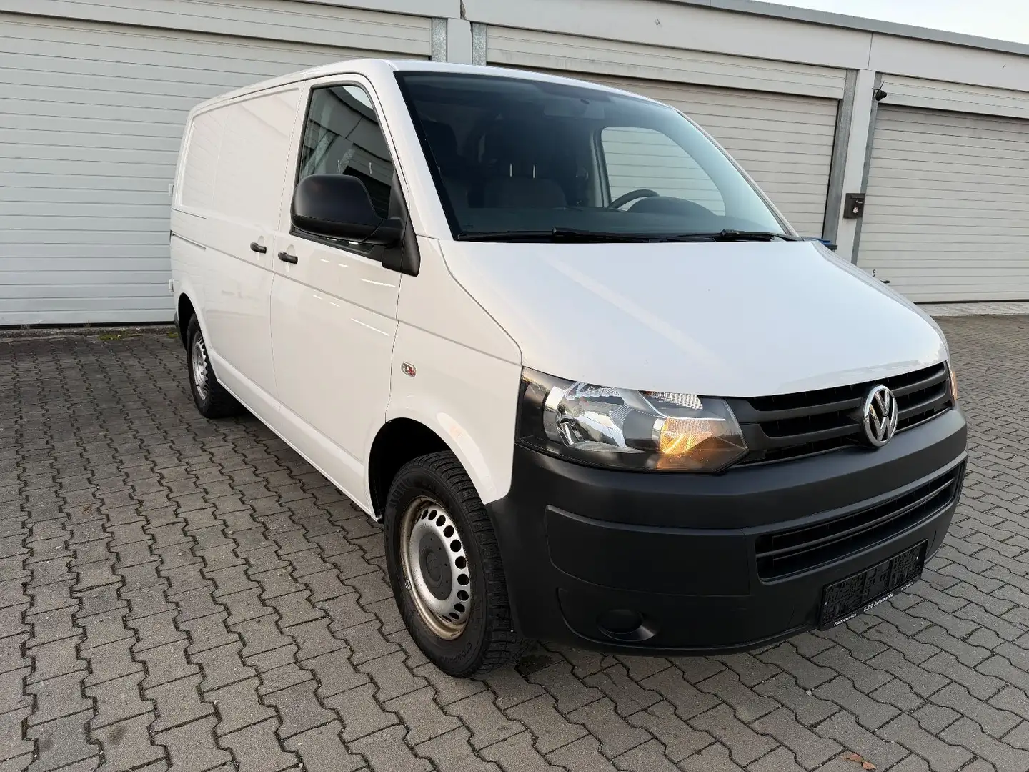 Volkswagen T5 Transporter Kasten-Kombi Kasten White - 1