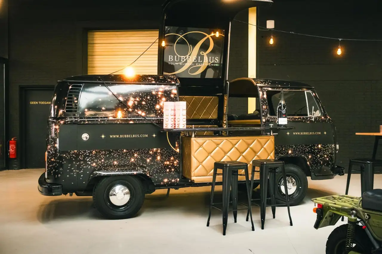 Volkswagen T2 Exclusieve champagnebar | Oldtimer | Iconisch l, foto 1