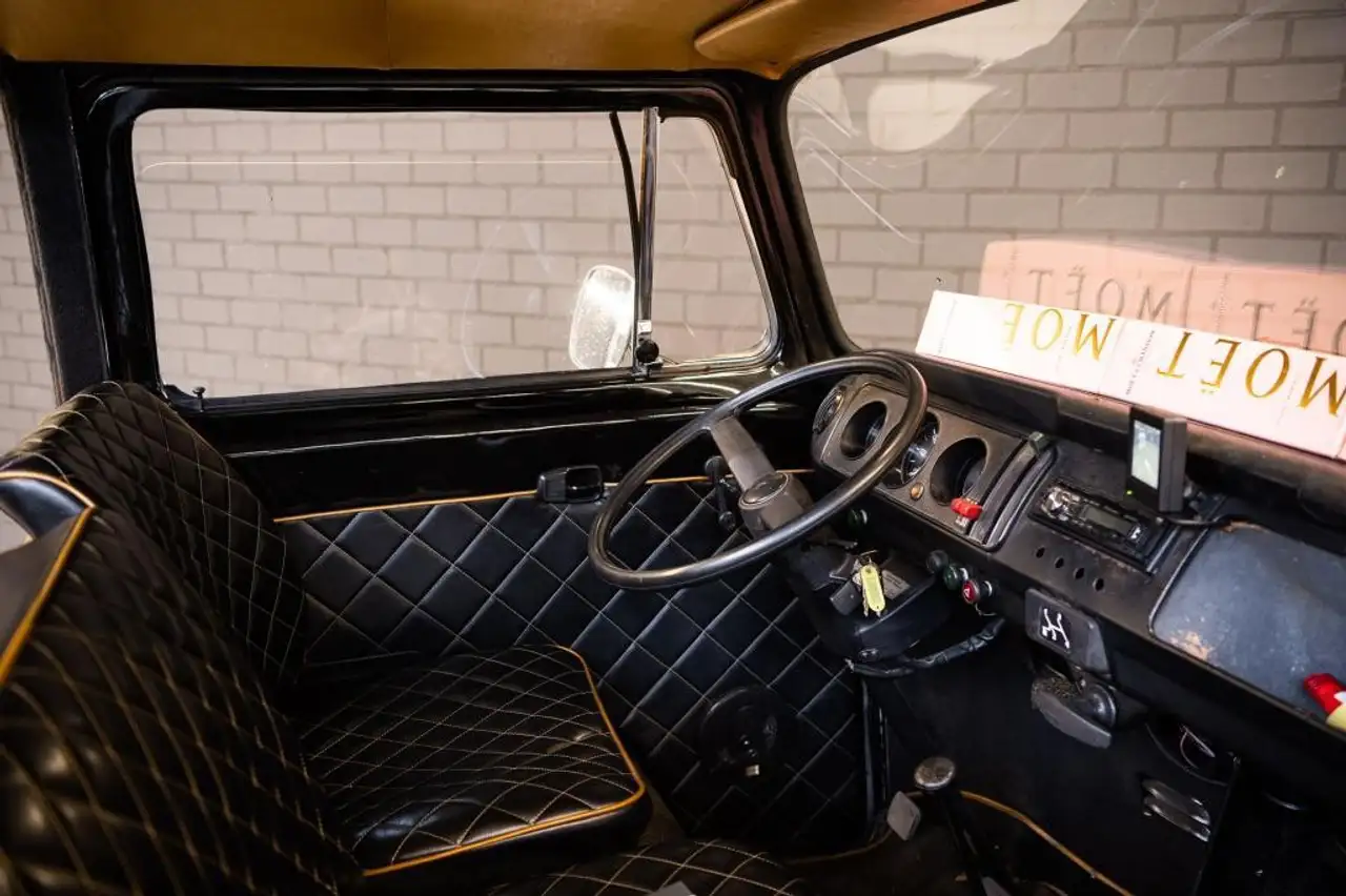 Volkswagen T2 Exclusieve champagnebar | Oldtimer | Iconisch l, foto 10