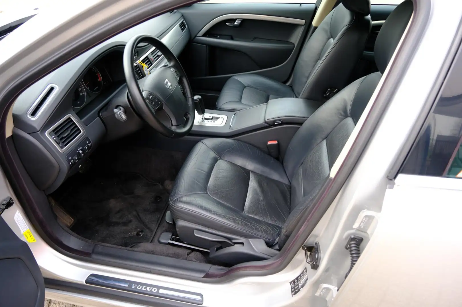 Volvo S80 2.5 T Momentum Aut. Leder|Clima|LMV Gris - 2