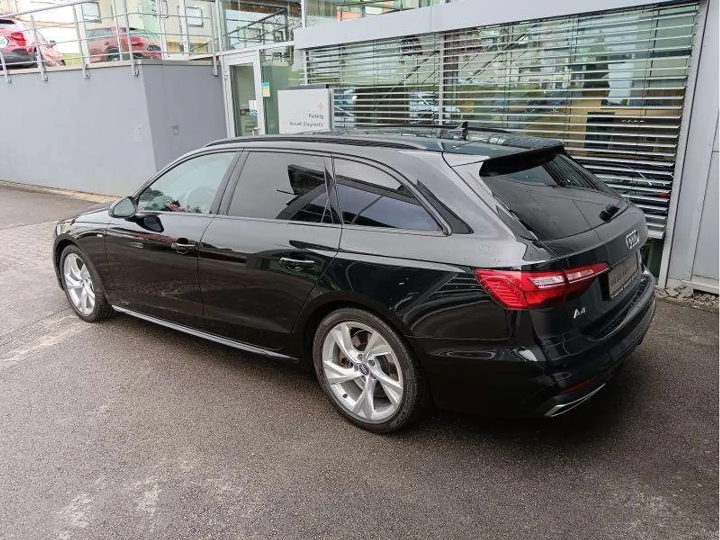 Audi A4 Avant S-line 45 TDI quattro ti Noir - 2