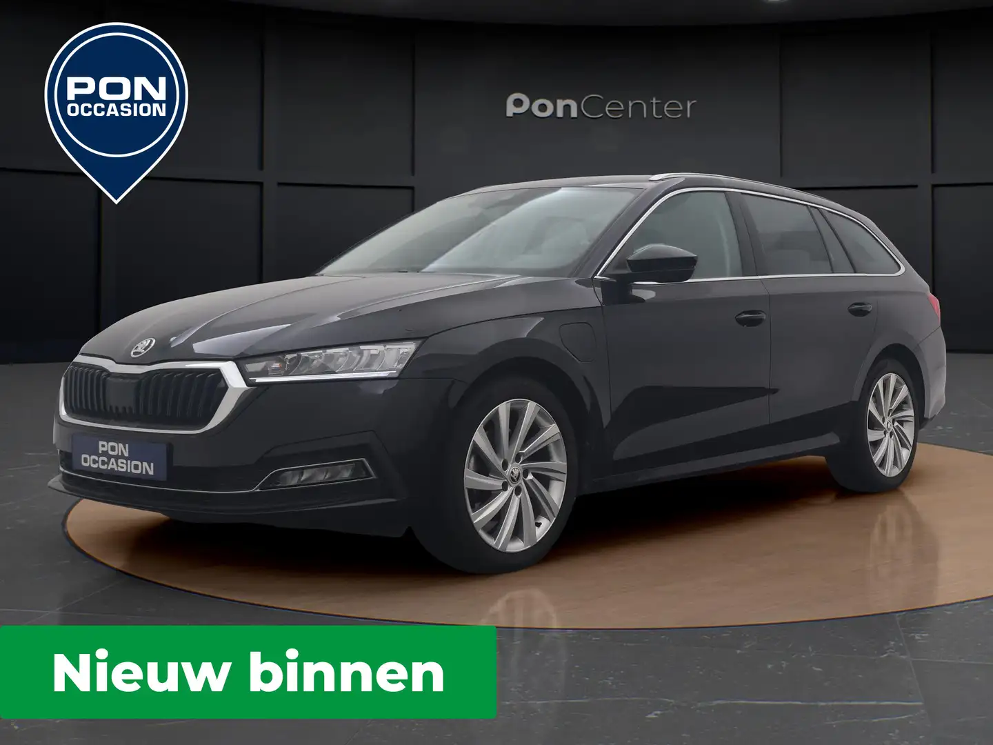 Skoda Octavia Combi 1.4 TSI iV PHEV Business Edition | NIEUW BIN Zwart - 1