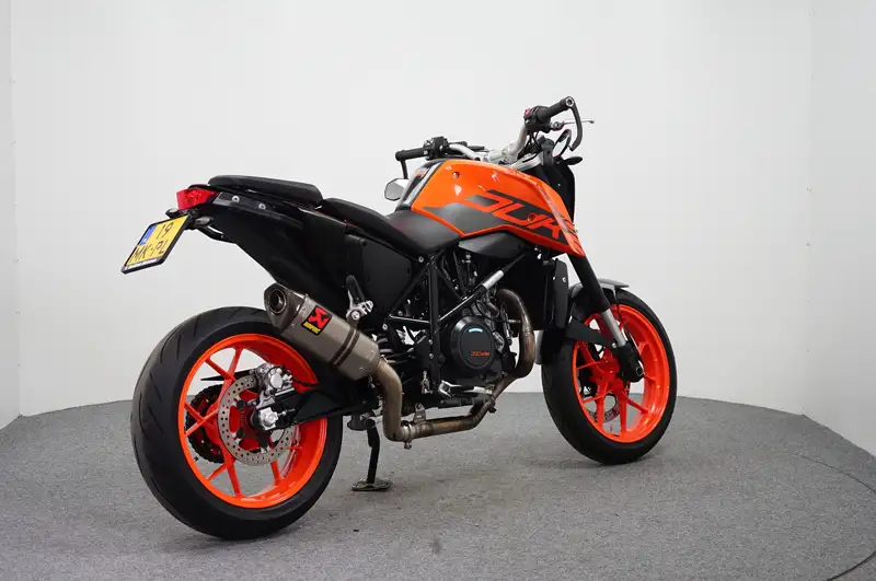 KTM 690 Duke - foto 8