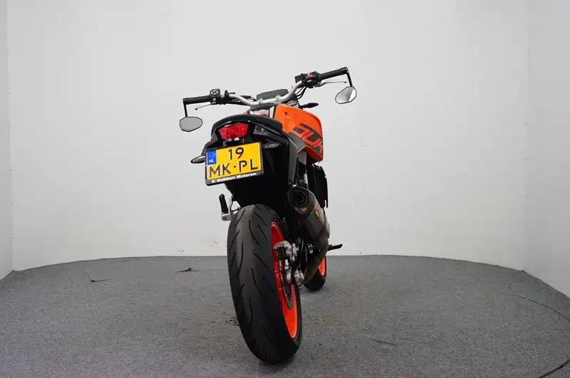 KTM 690 Duke - foto 7