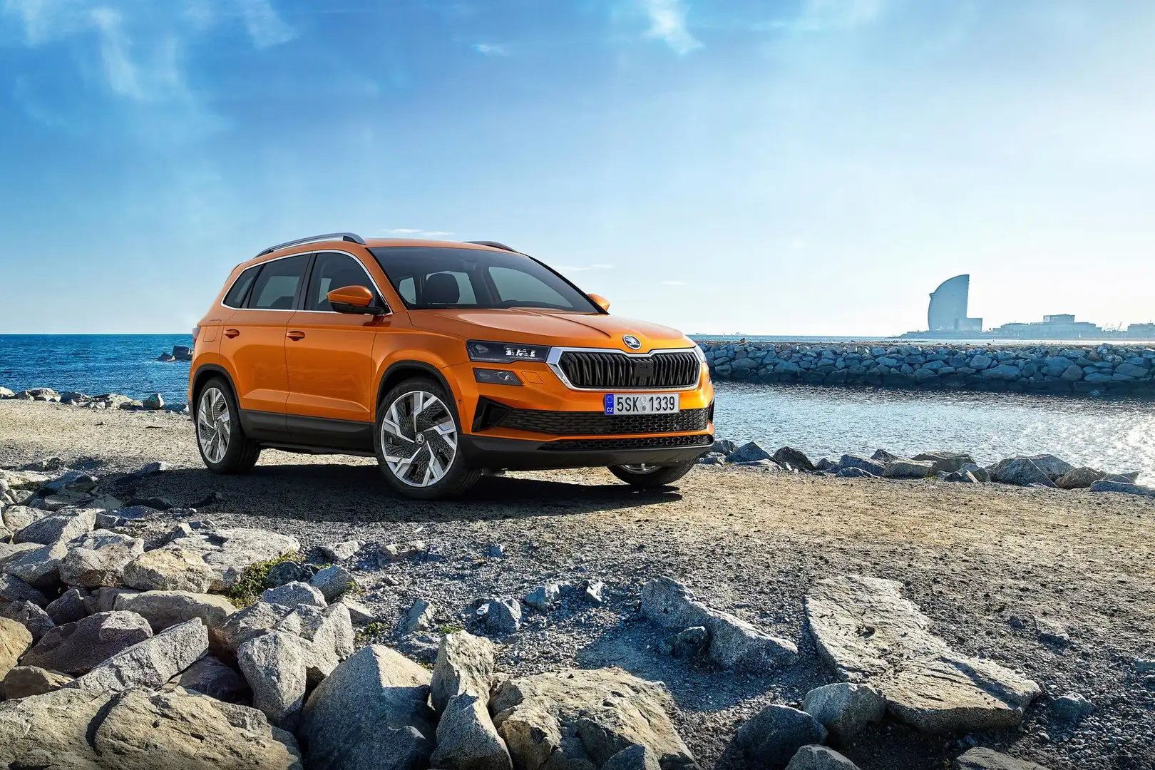 Skoda Karoq Selection 2.0 TDI 150 DSG 4x4 Klimaaut SHZ LED ... - 1