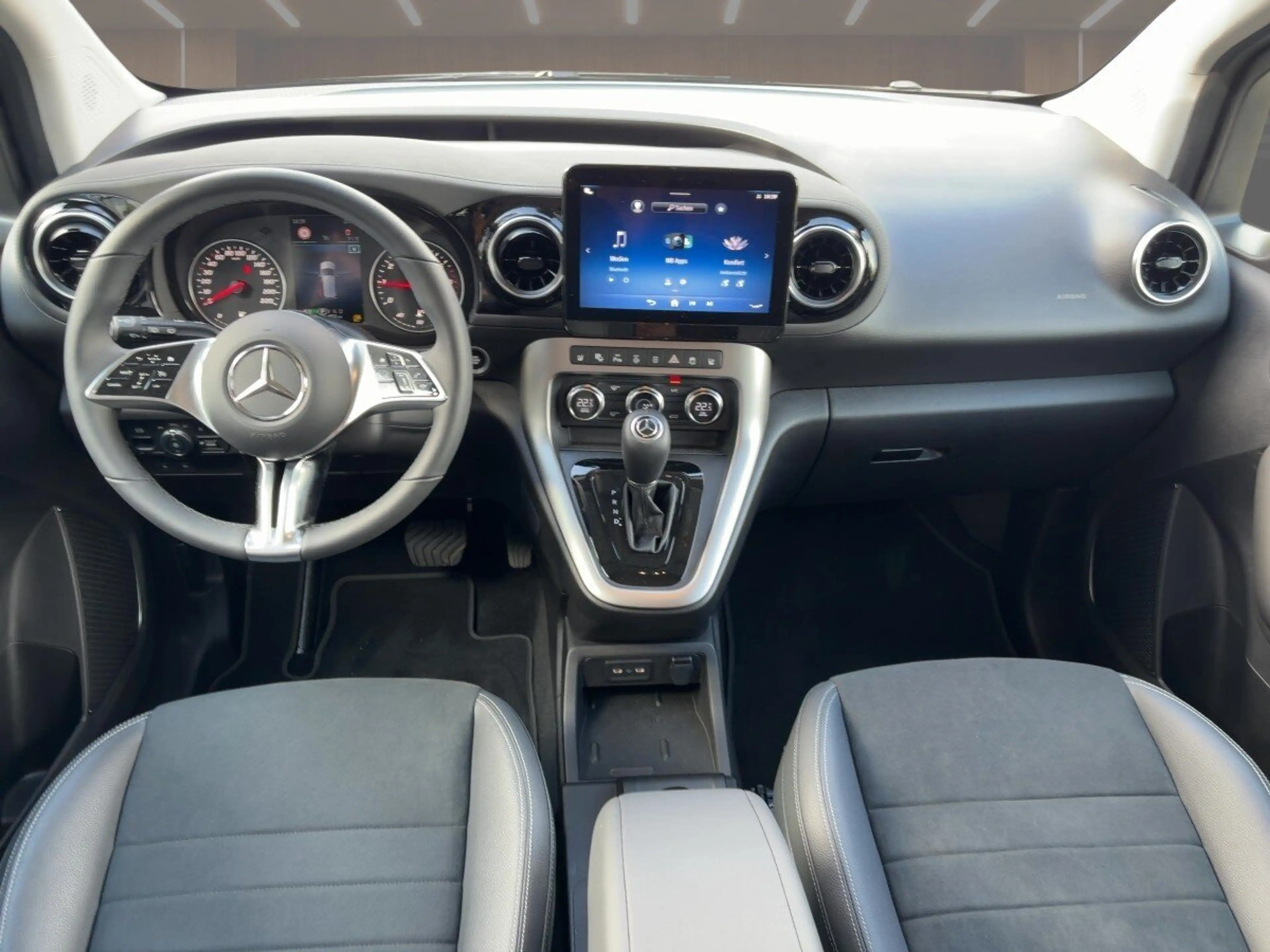 Mercedes-Benz T-Class T 180 lang PROGRESSIVE EDITION+LED*KEYGO+7Sitzer — photo 9