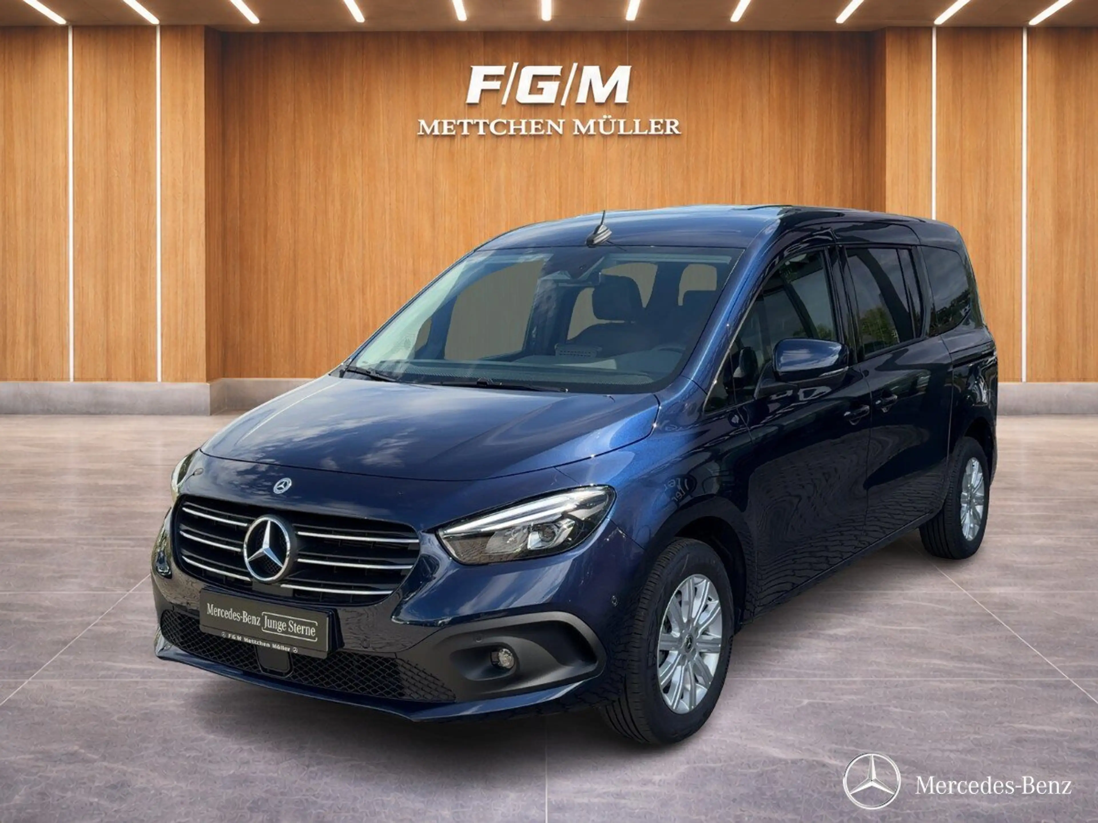 Mercedes-Benz T-Class T 180 lang PROGRESSIVE EDITION+LED*KEYGO+7Sitzer