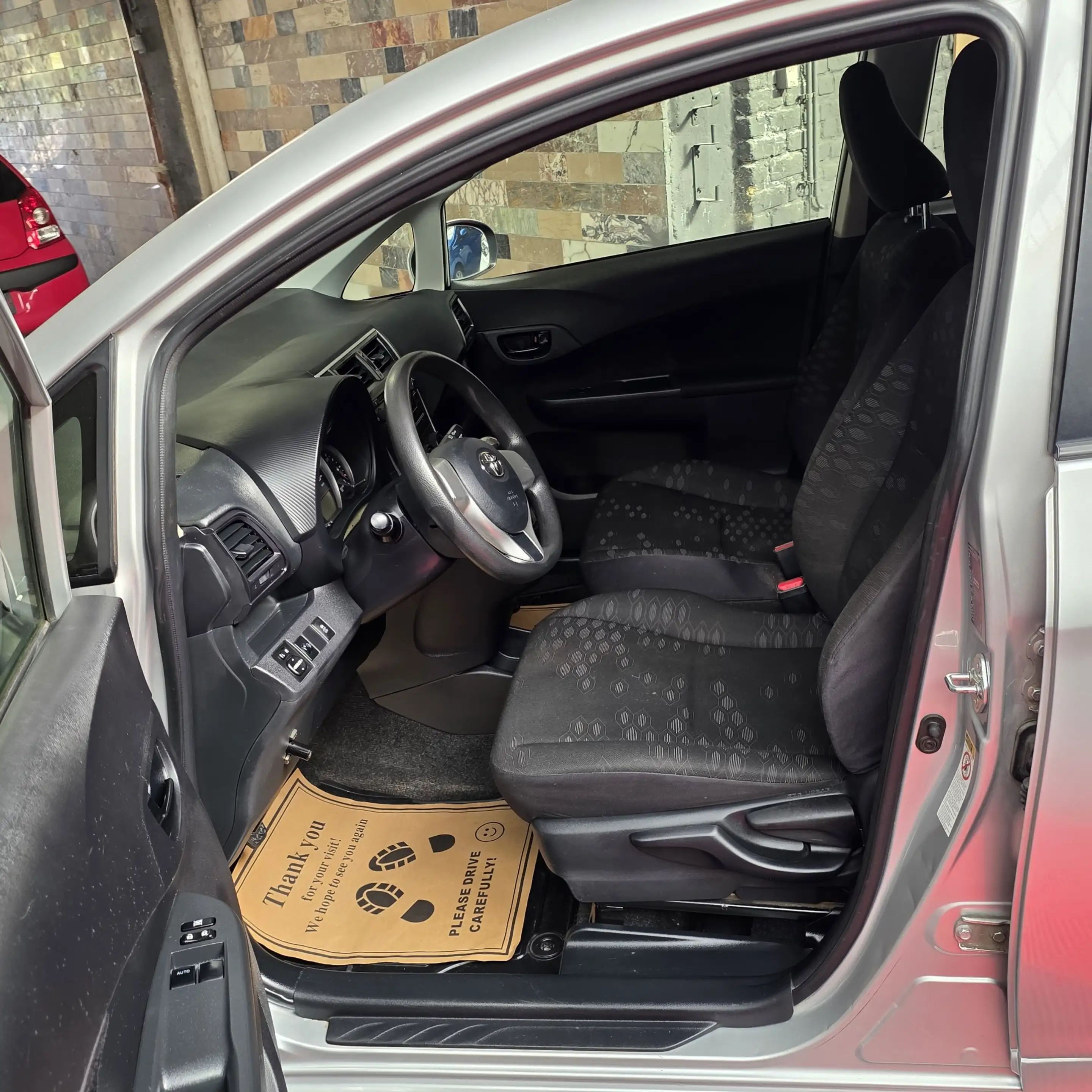 Toyota Verso-S Verso S 1.33 VVT-i 12 MOIS de garantie — photo 13