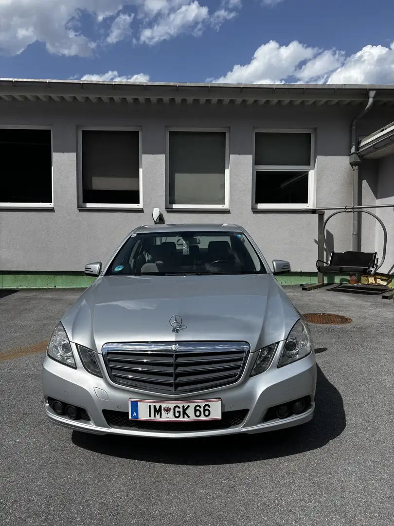 Mercedes-Benz E 220 BlueEfficiency CDI - 1
