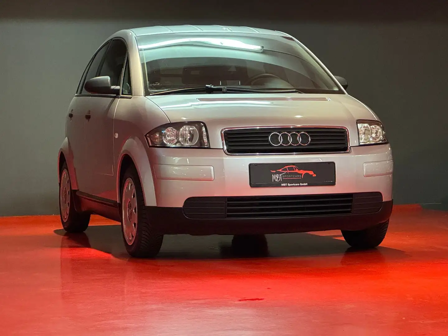 Audi A2 /1.4 75 PS/SCHALTER/21.953 KM/3. HAND/SERVICE! Zilver - 2