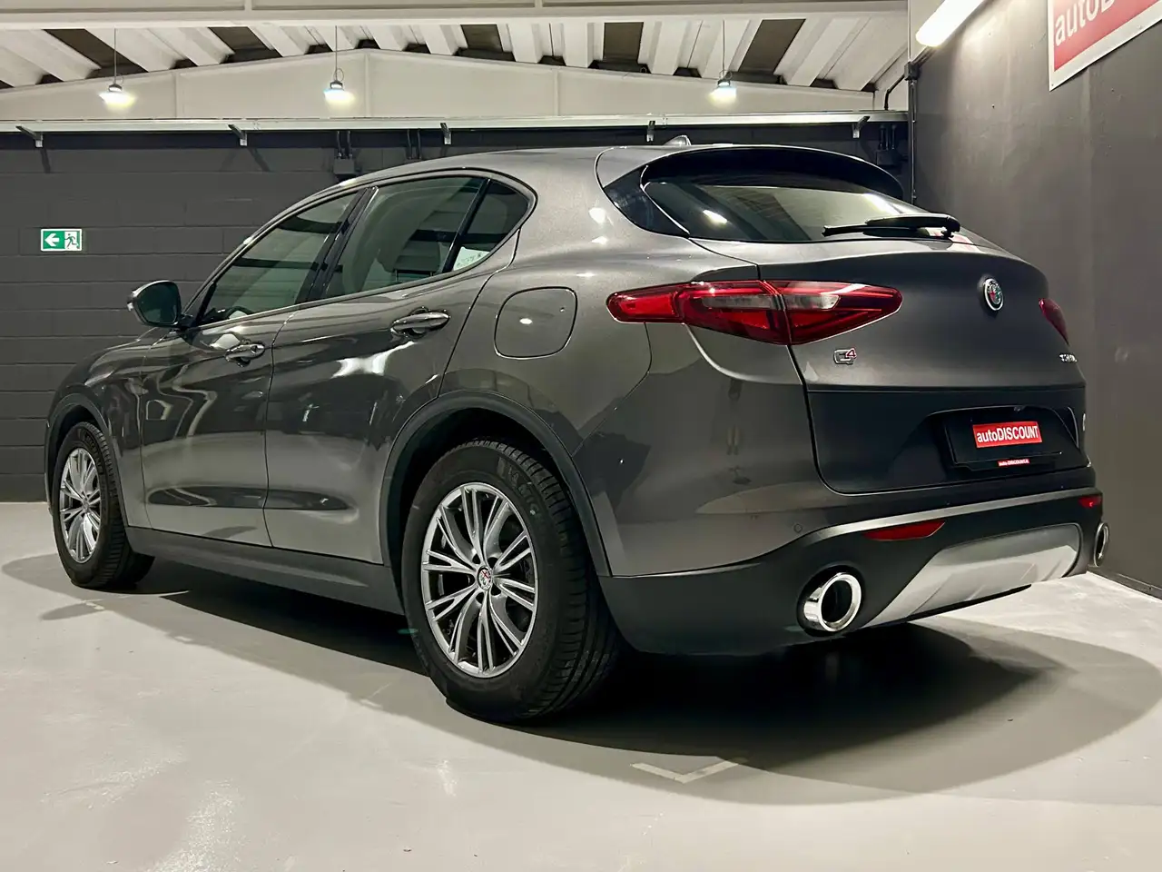 Alfa Romeo Stelvio 2021