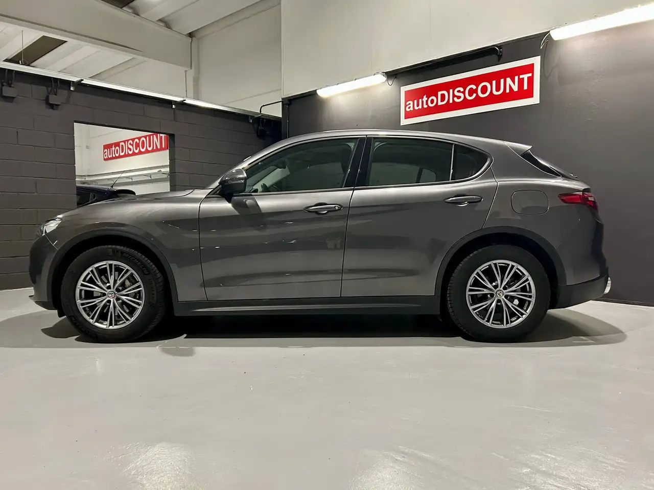 Alfa Romeo Stelvio 2021