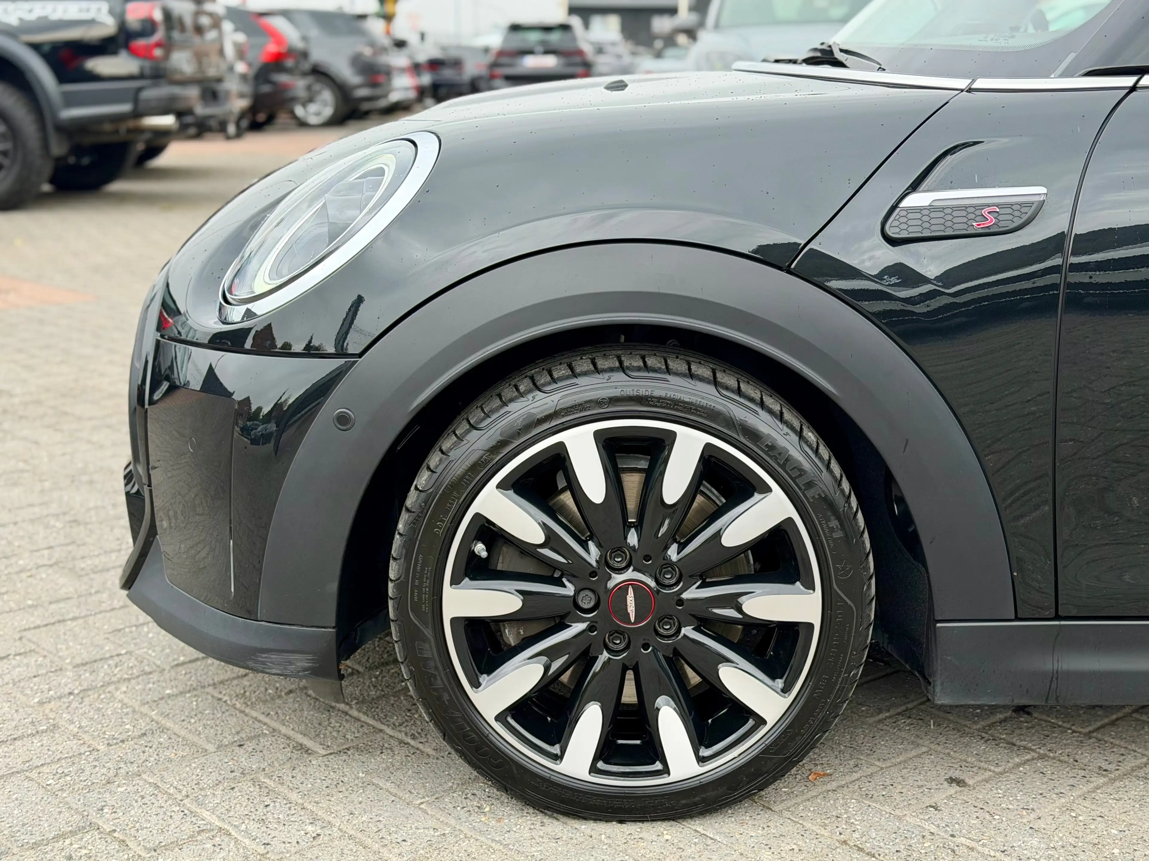 MINI Cooper S Cabrio Cabriolet 2.0A — photo 12