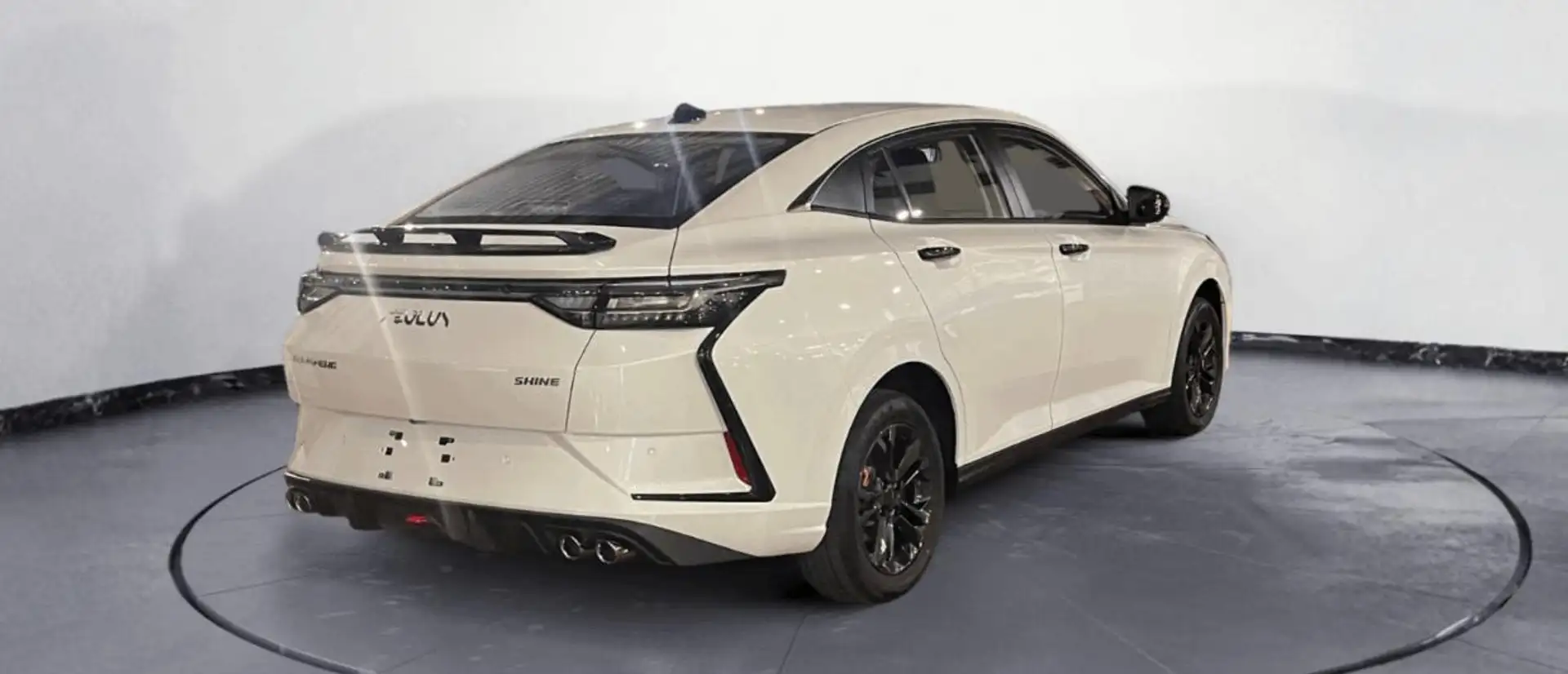 Dongfeng Shine 1.5 ICE DCT Weiß - 2