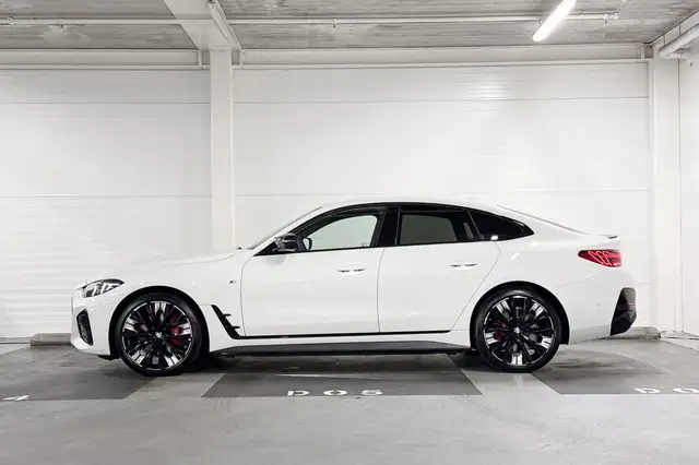 BMW I4 view 2