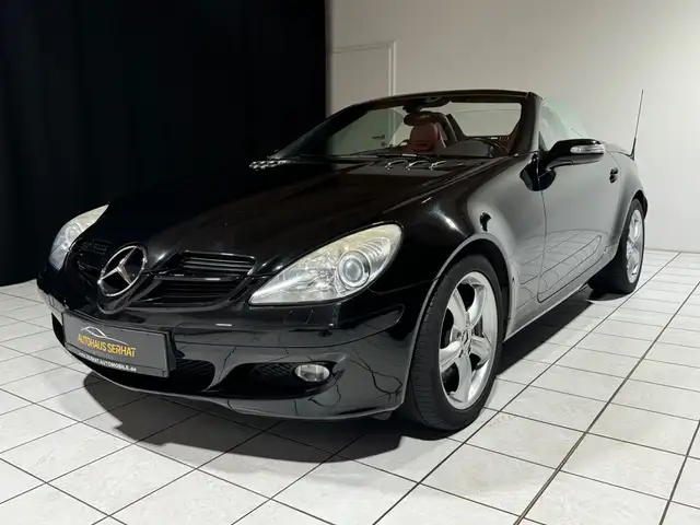 Mercedes-Benz SLK 350 *NAVI*LEDER*BI-XENON*H/K*TEMP*AIRSCARF*