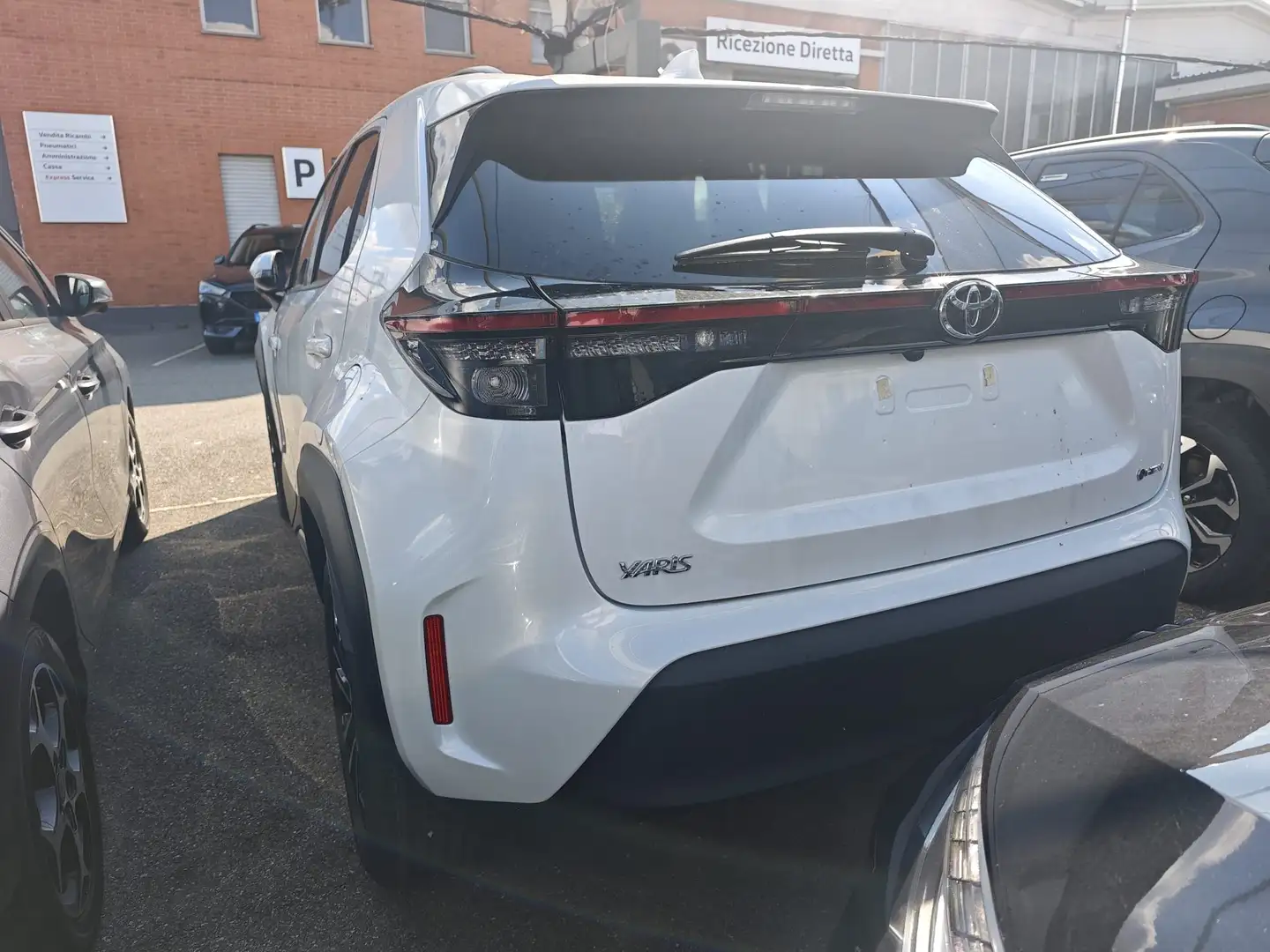 Toyota Yaris Cross Yaris Cross 1.5h Trend 130cv Blanc - 2