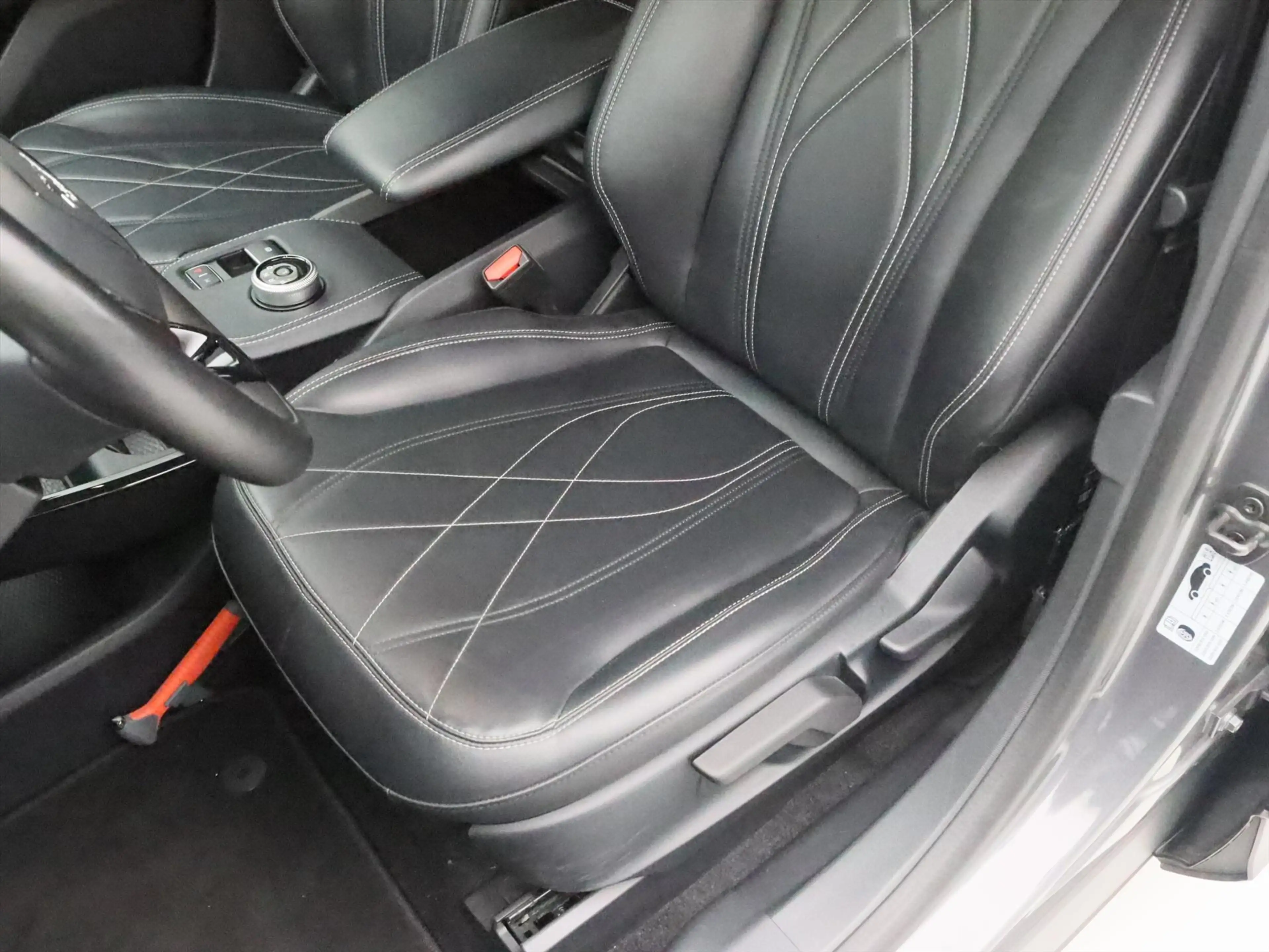 Ford Mustang Mach-E Mach-E 75kWh 258pk RWD 94,5% SoH [ LEDER+CARPLAY+S — photo 17