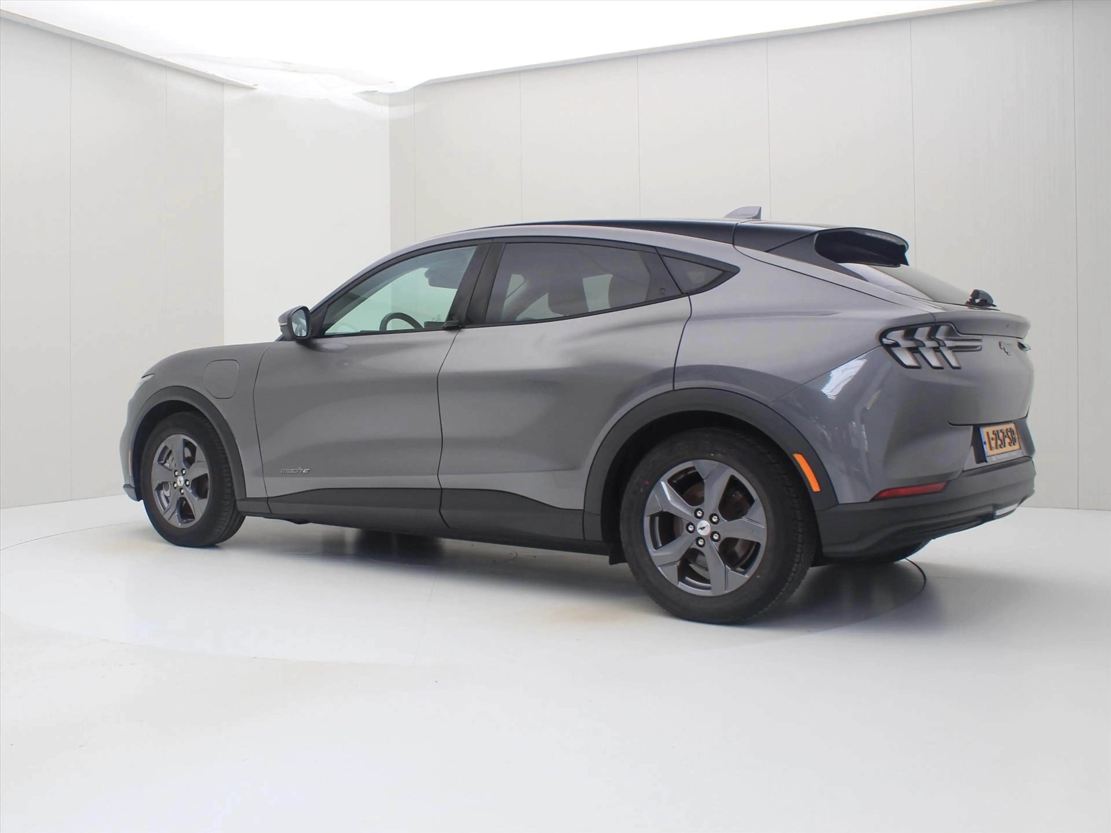 Ford Mustang Mach-E Mach-E 75kWh 258pk RWD 94,5% SoH [ LEDER+CARPLAY+S — photo 4
