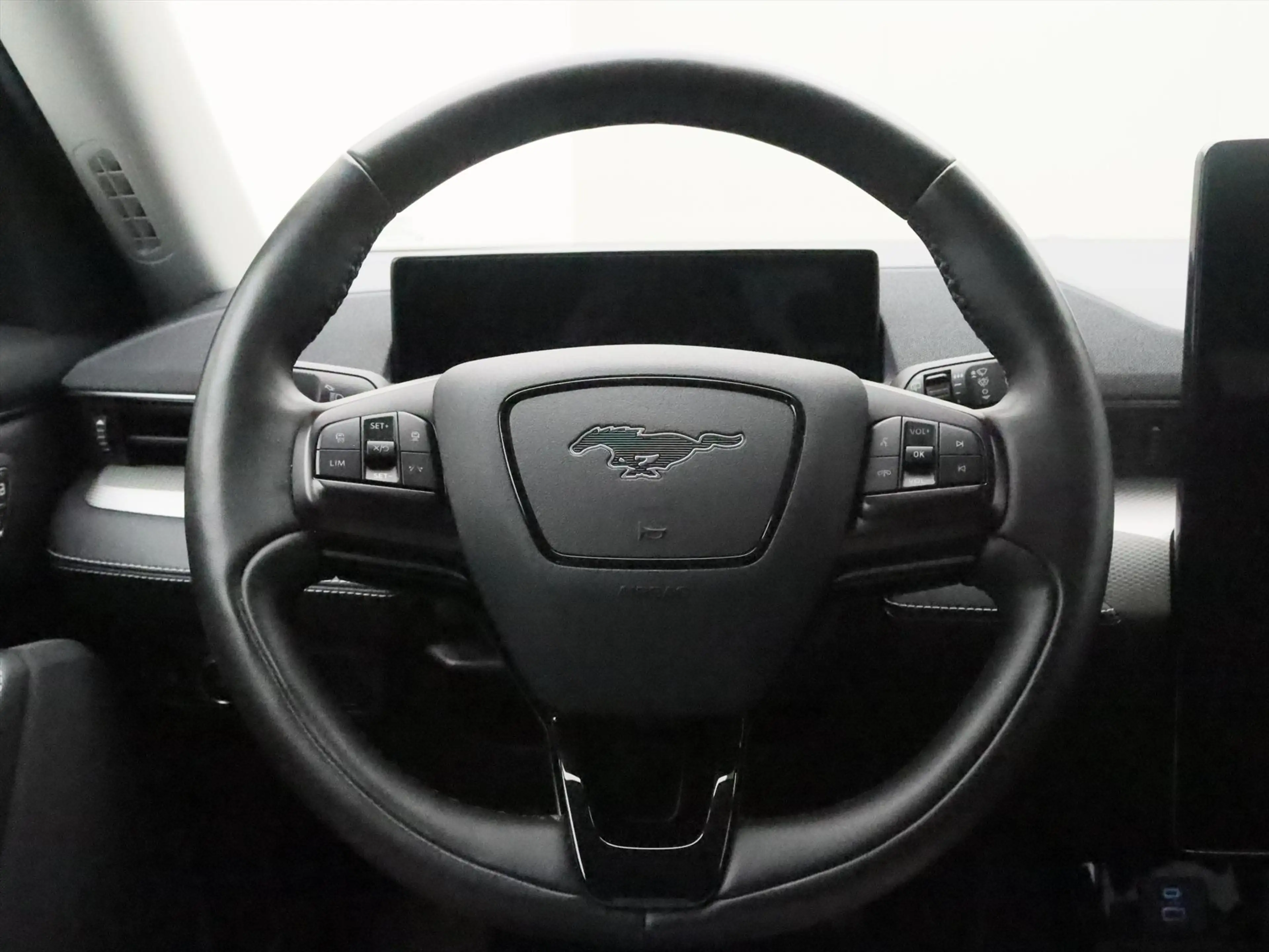 Ford Mustang Mach-E Mach-E 75kWh 258pk RWD 94,5% SoH [ LEDER+CARPLAY+S — photo 19
