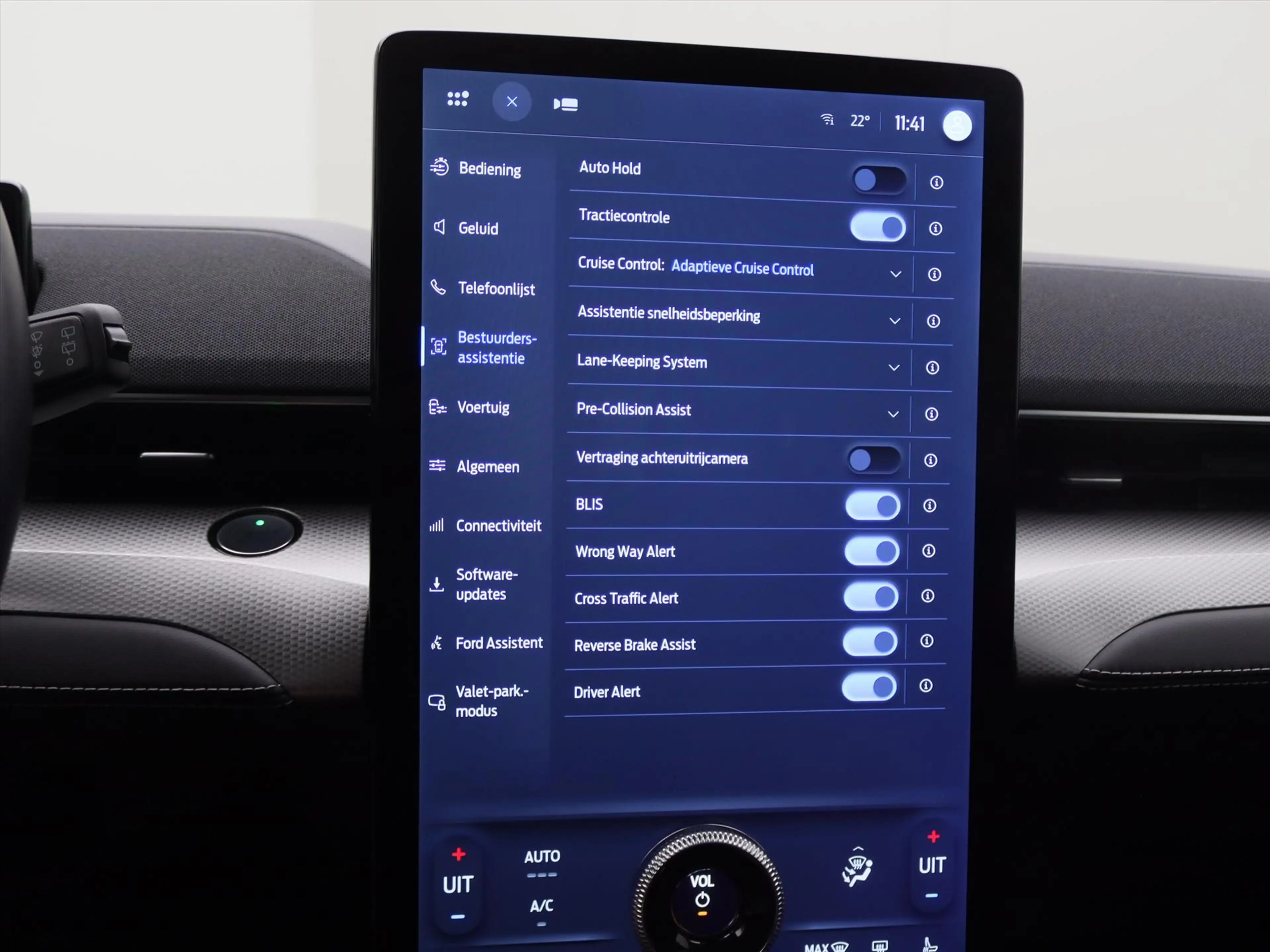 Ford Mustang Mach-E Mach-E 75kWh 258pk RWD 94,5% SoH [ LEDER+CARPLAY+S — photo 24