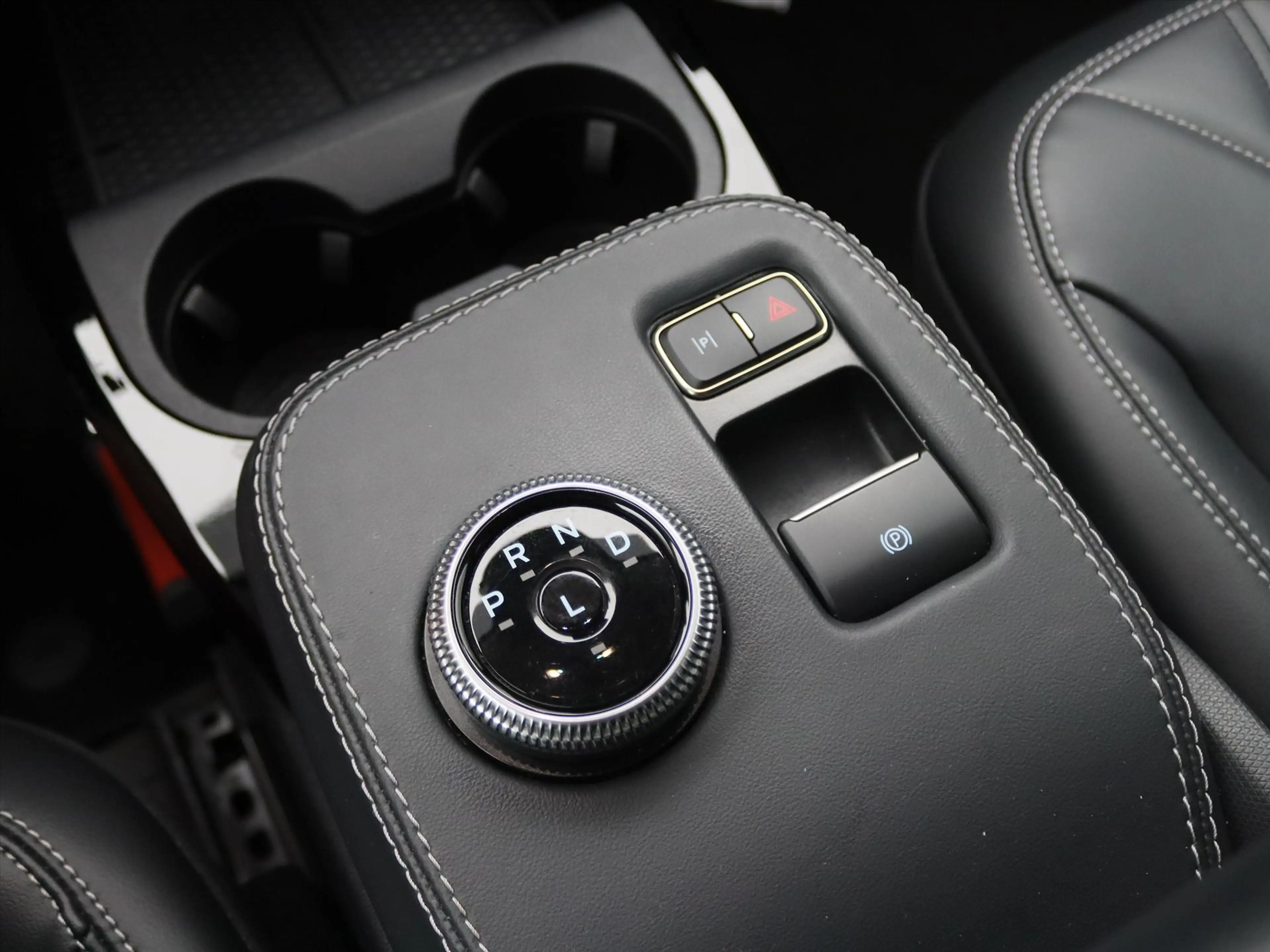 Ford Mustang Mach-E Mach-E 75kWh 258pk RWD 94,5% SoH [ LEDER+CARPLAY+S — photo 28