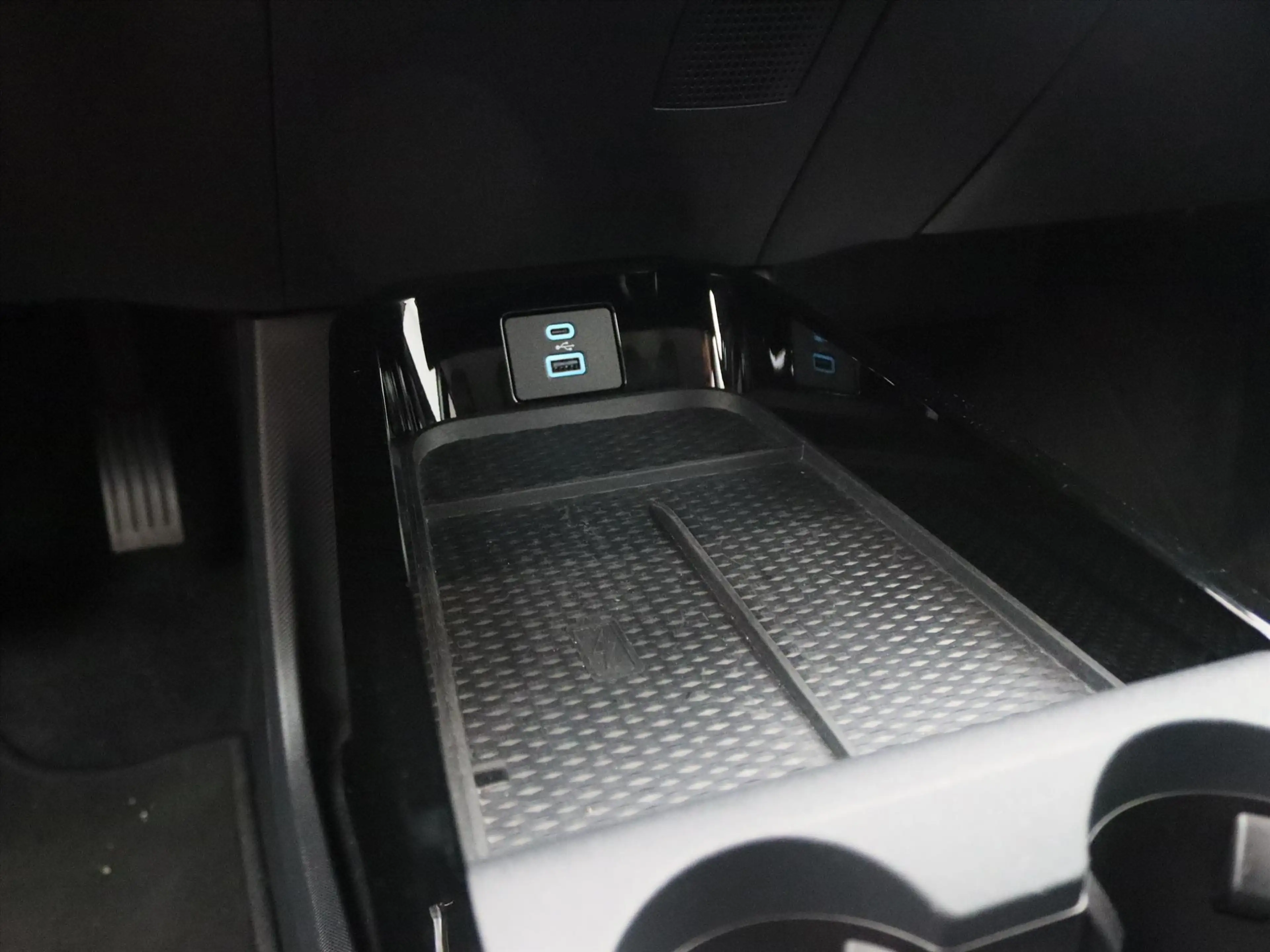 Ford Mustang Mach-E Mach-E 75kWh 258pk RWD 94,5% SoH [ LEDER+CARPLAY+S — photo 27