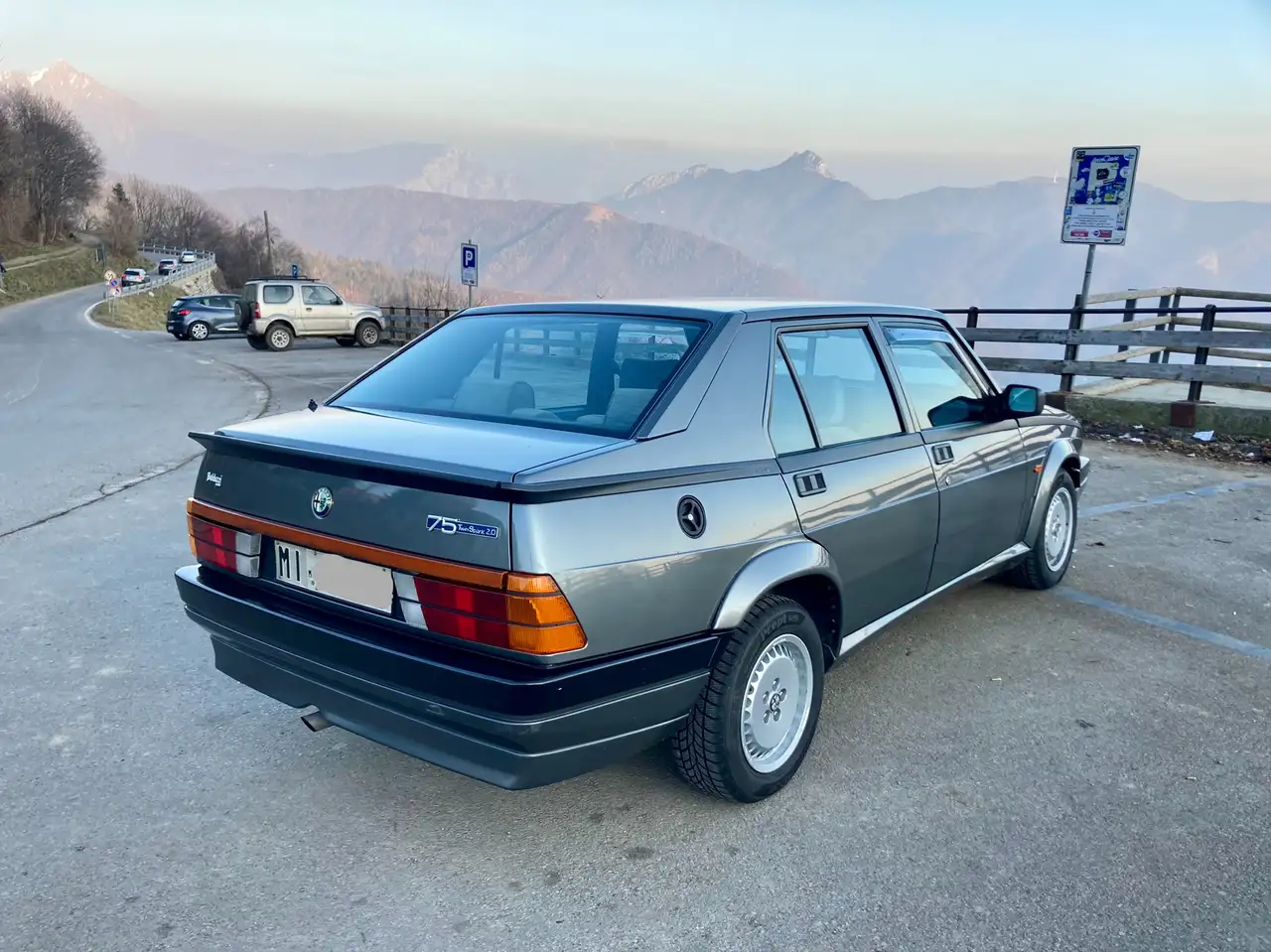 Alfa Romeo 75 2.0 TS 1a serie ASI, foto 2