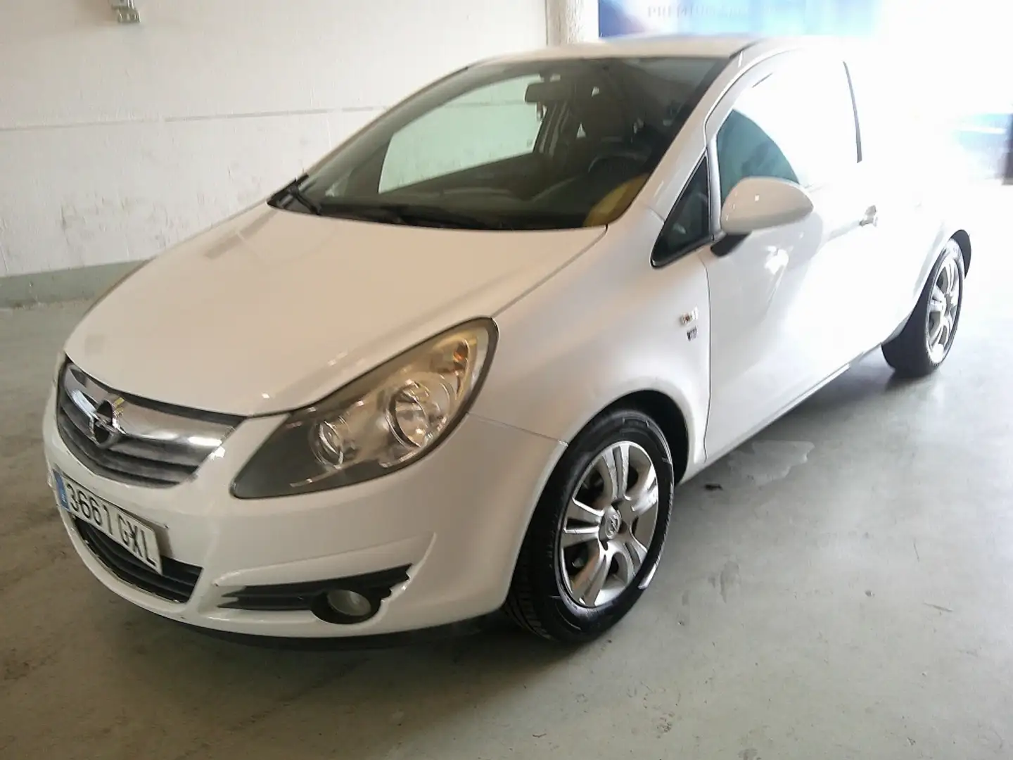 Opel Corsa 1.2 111 Blanco - 1