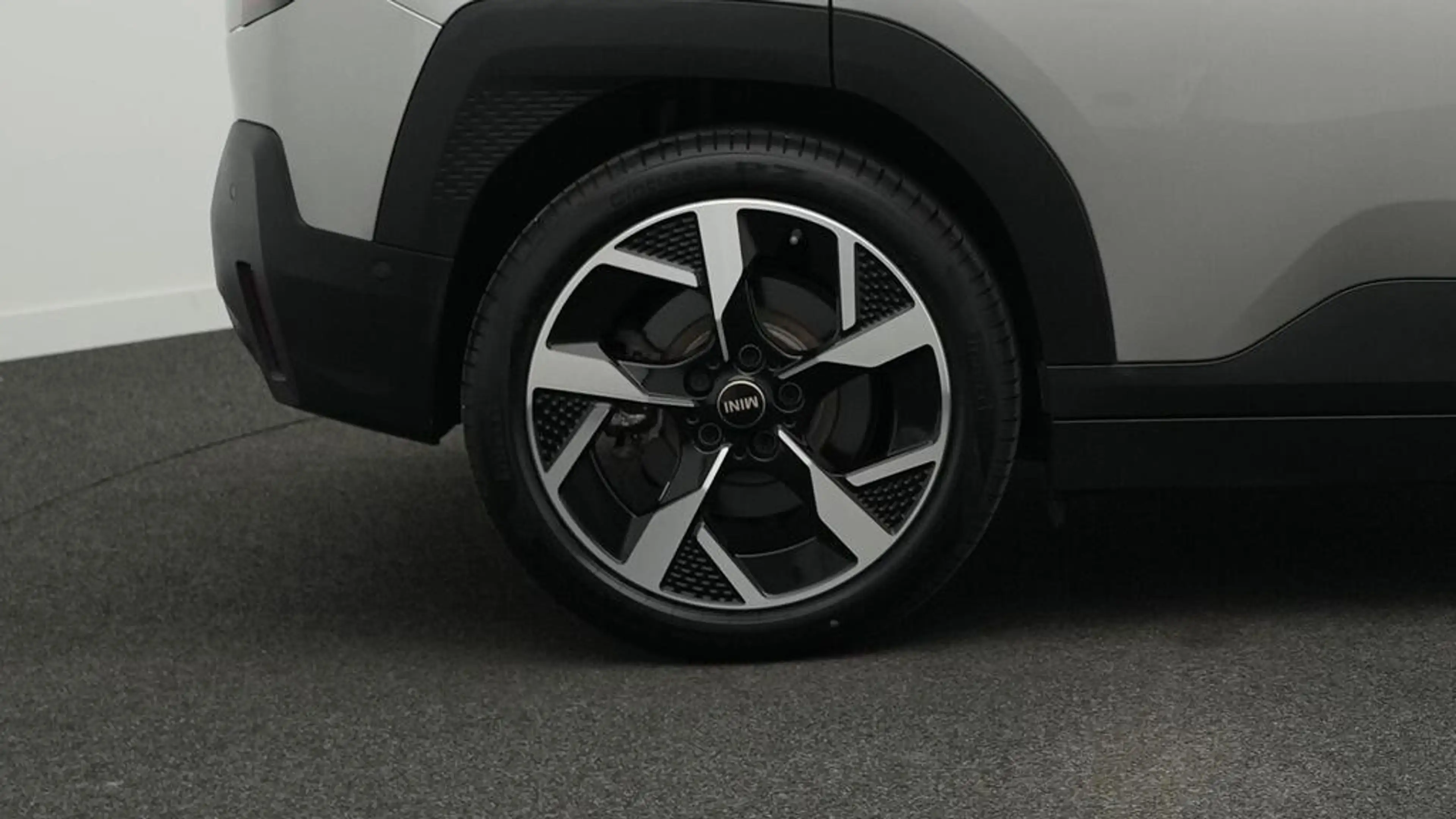MINI Aceman Classic Trim — photo 9