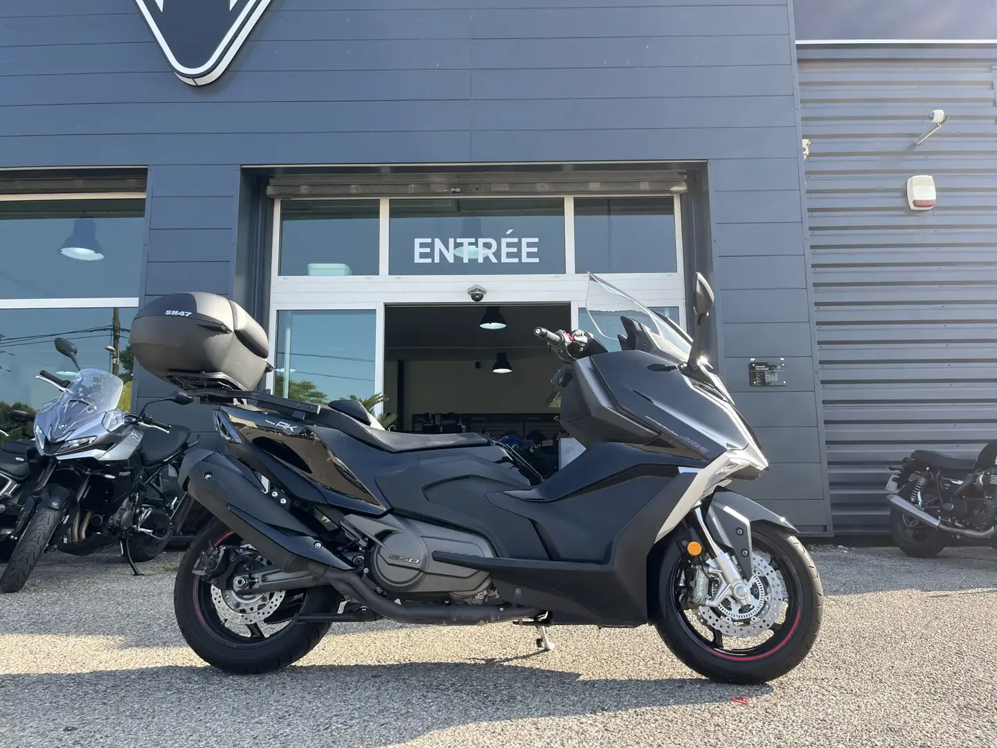 Kymco AK 550 - 1