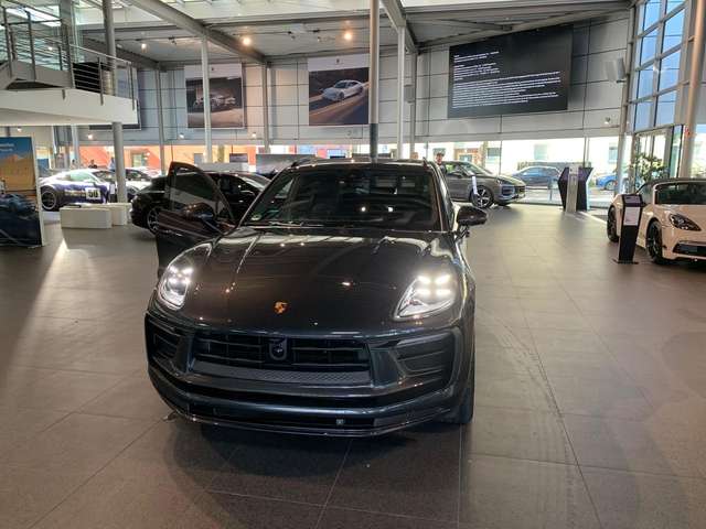 Imagine Porsche Macan Macan PDK