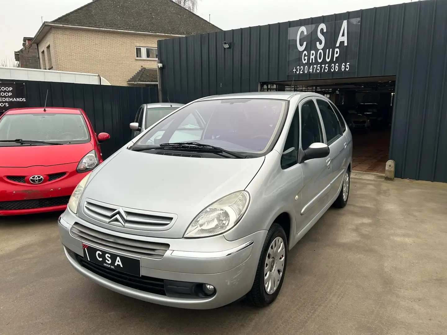Citroen Xsara Picasso 1.8i 16v Exclusive - 1