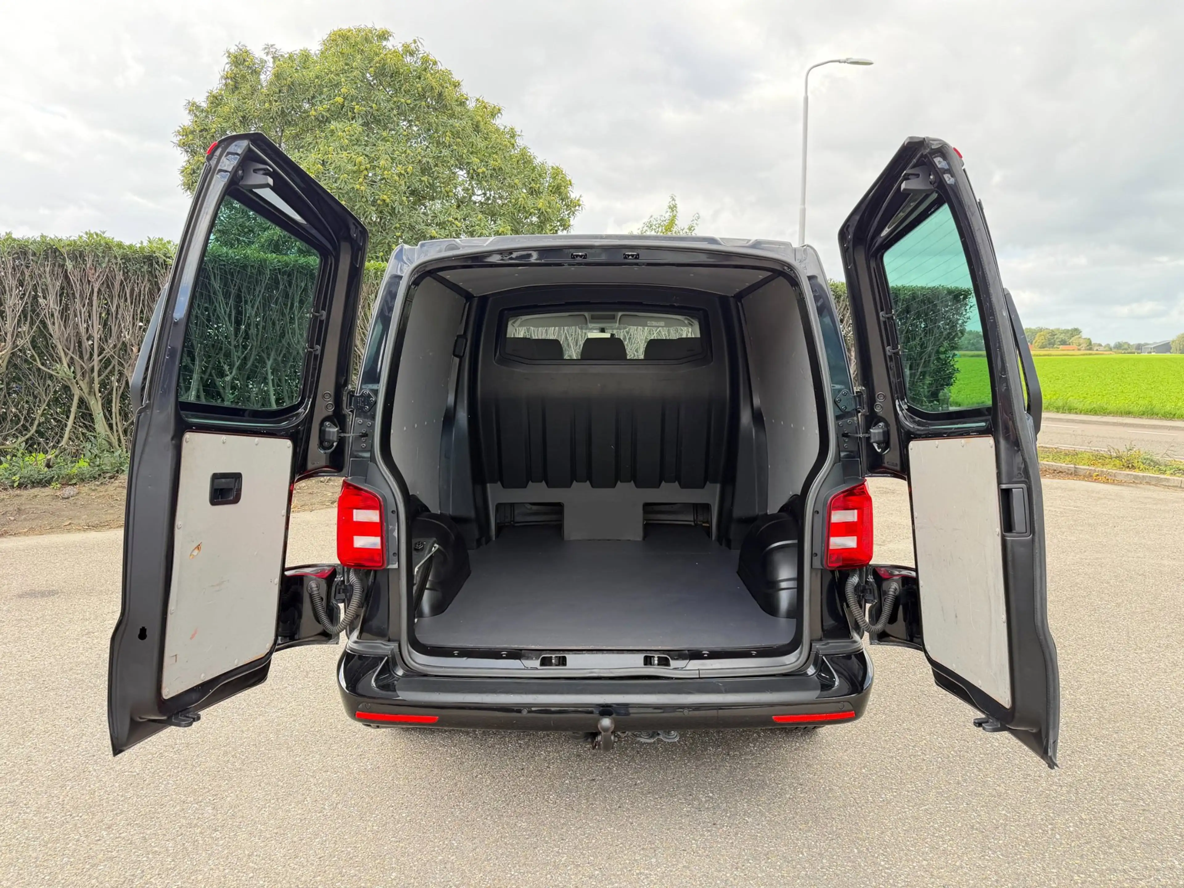 Volkswagen Transporter 2.0 TDI 140PK AUT. L2H1 DC - MARGE — photo 5