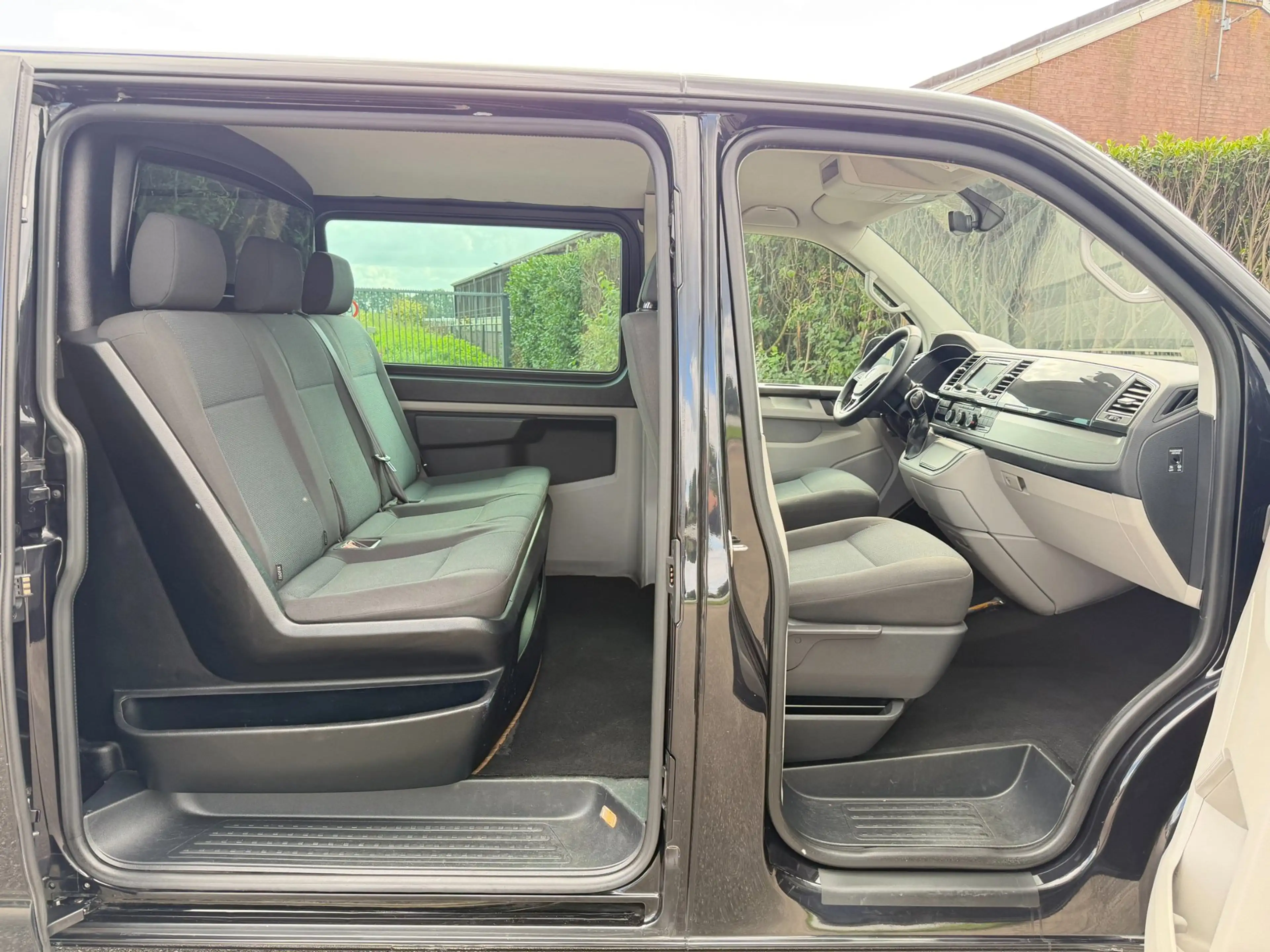Volkswagen Transporter 2.0 TDI 140PK AUT. L2H1 DC - MARGE — photo 7