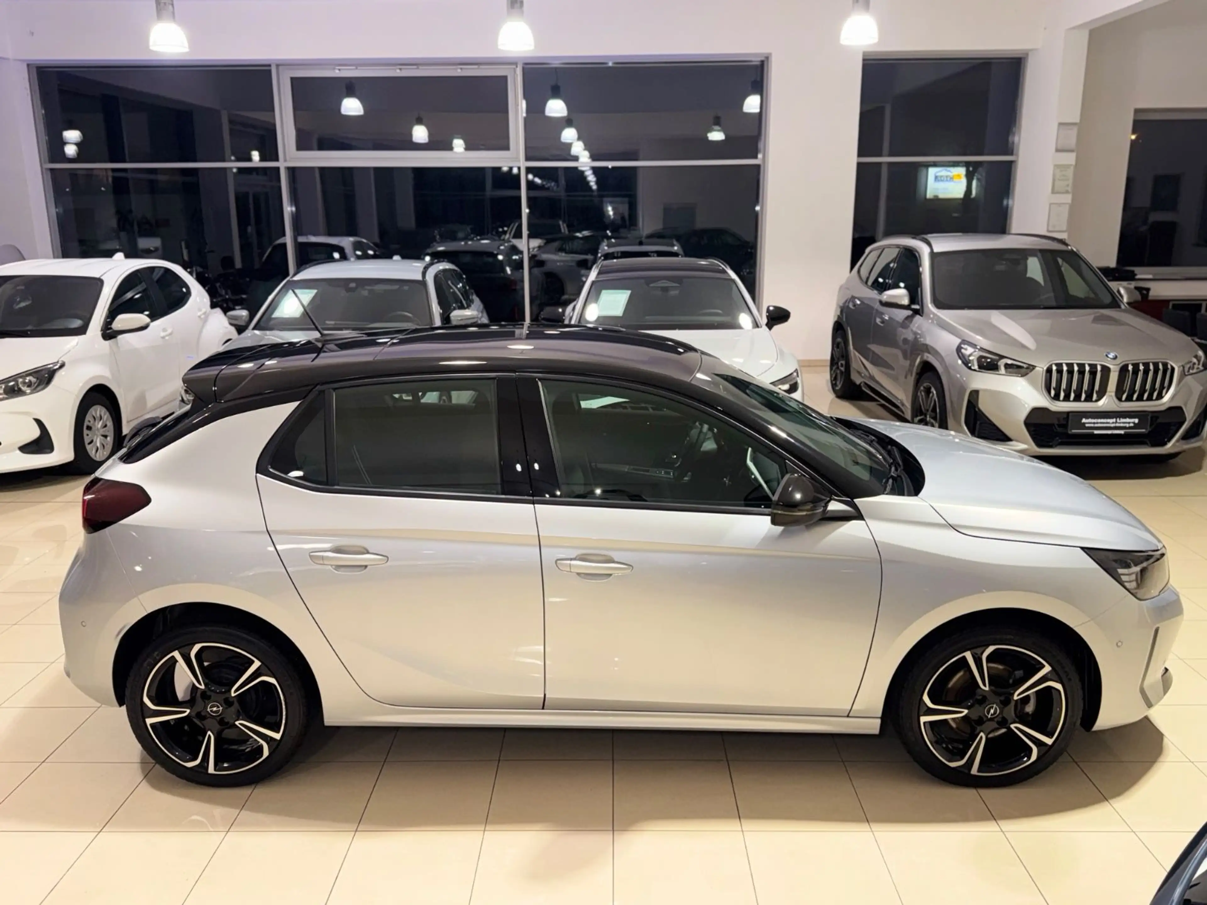 Opel Corsa F GS, Panorama,Tochscreen,LED,R-CAM — photo 9
