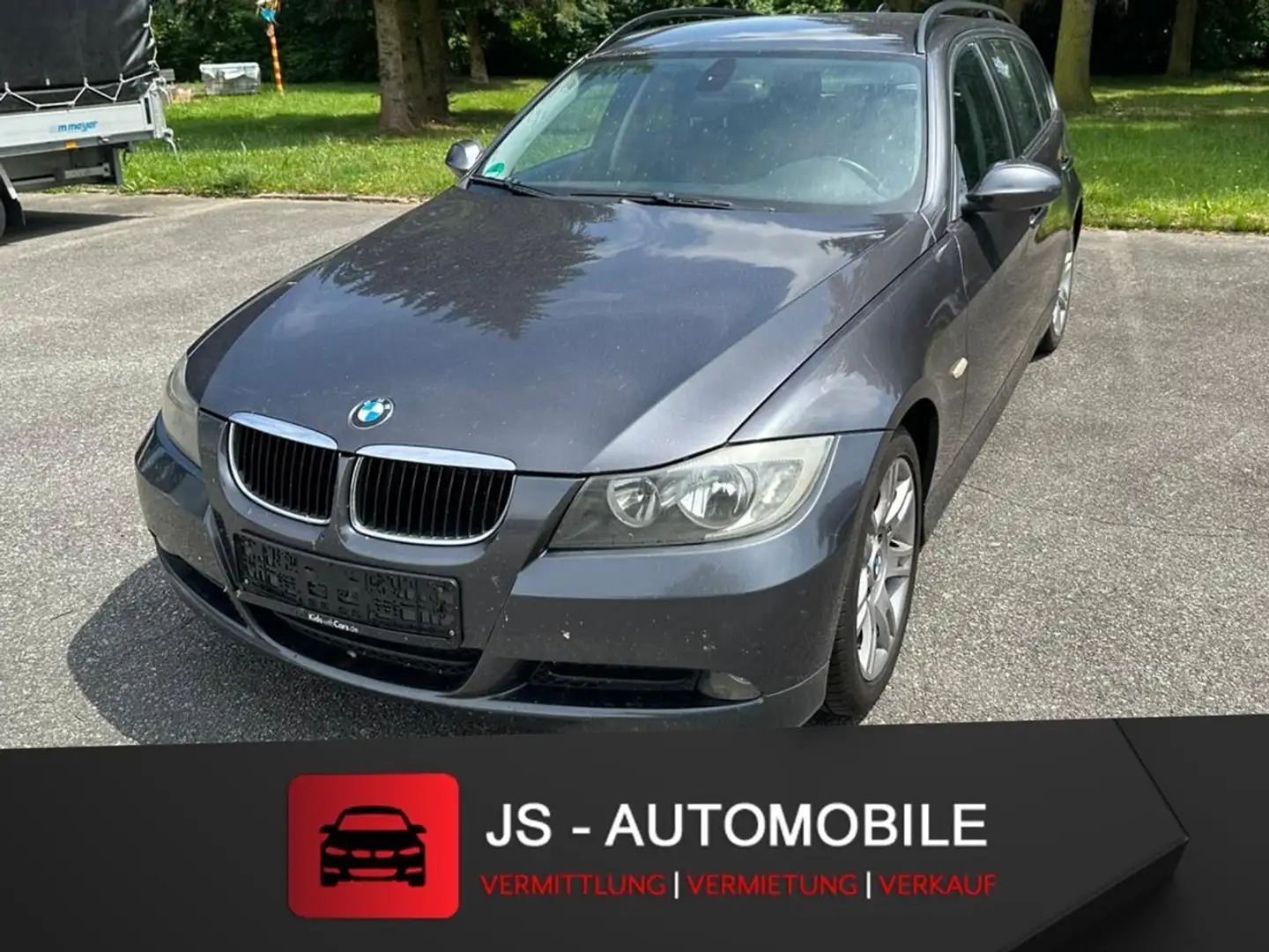 BMW 320 i e91*Steuerkette getauscht*Navi*TÜV NEU!*PDC Gris - 1