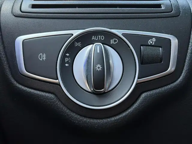 Mercedes-Benz GLC view 26